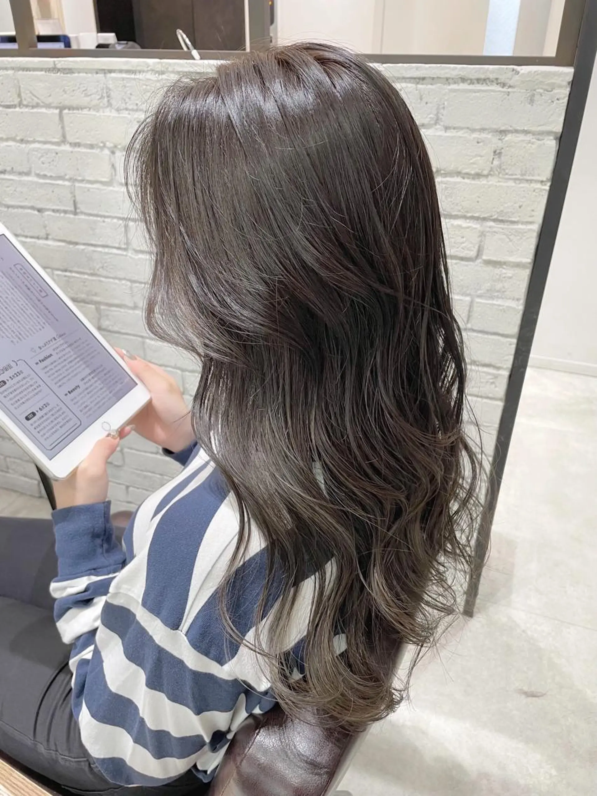 ロング カラー アディクシーカラー 透明感カラー グレージュ 🌿ニュアンスヘア 🌿福田沙也加のヘアスタイル