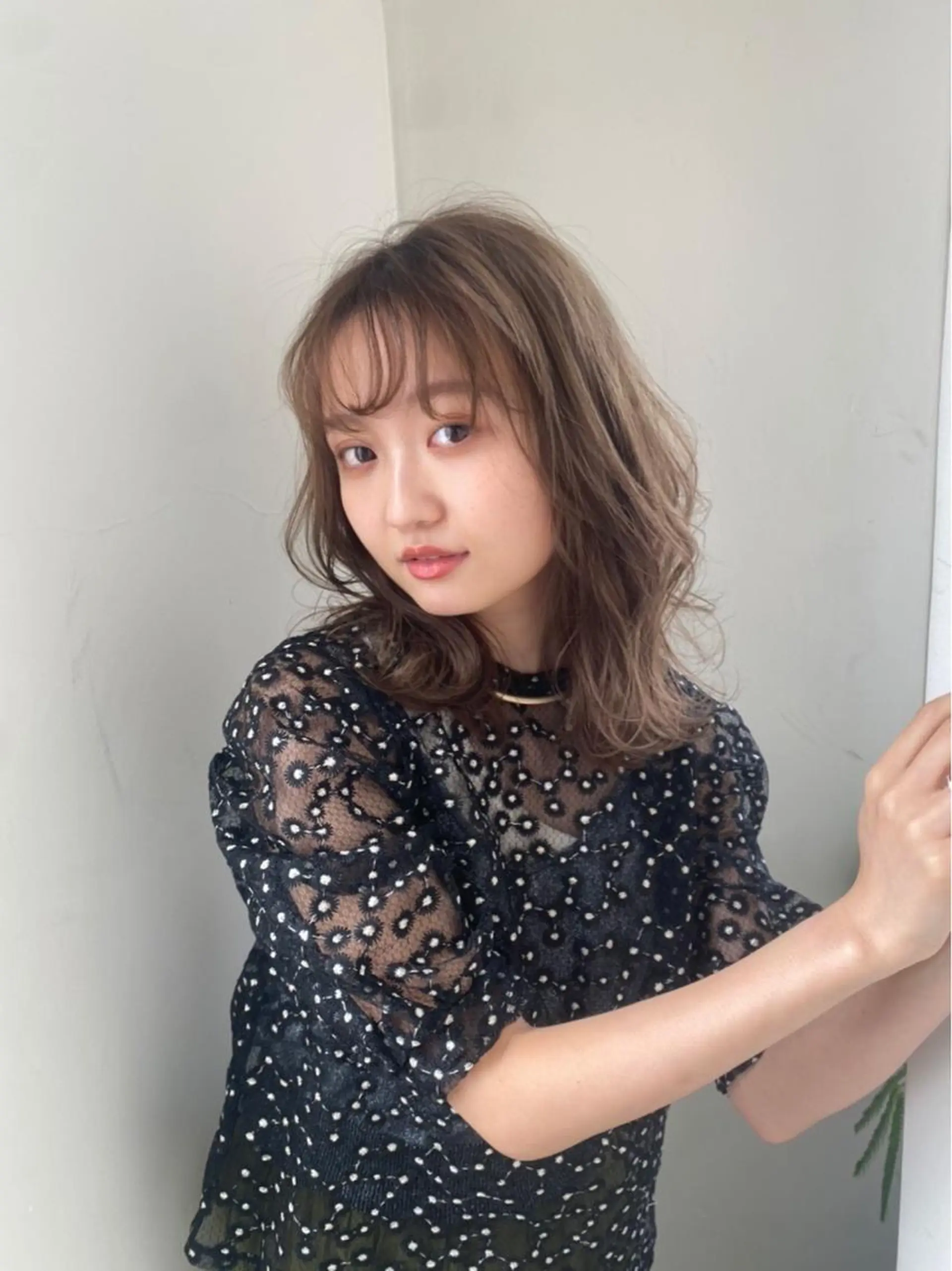 ミディアム カラー レイヤーカット 藤原 侑香のヘアスタイル