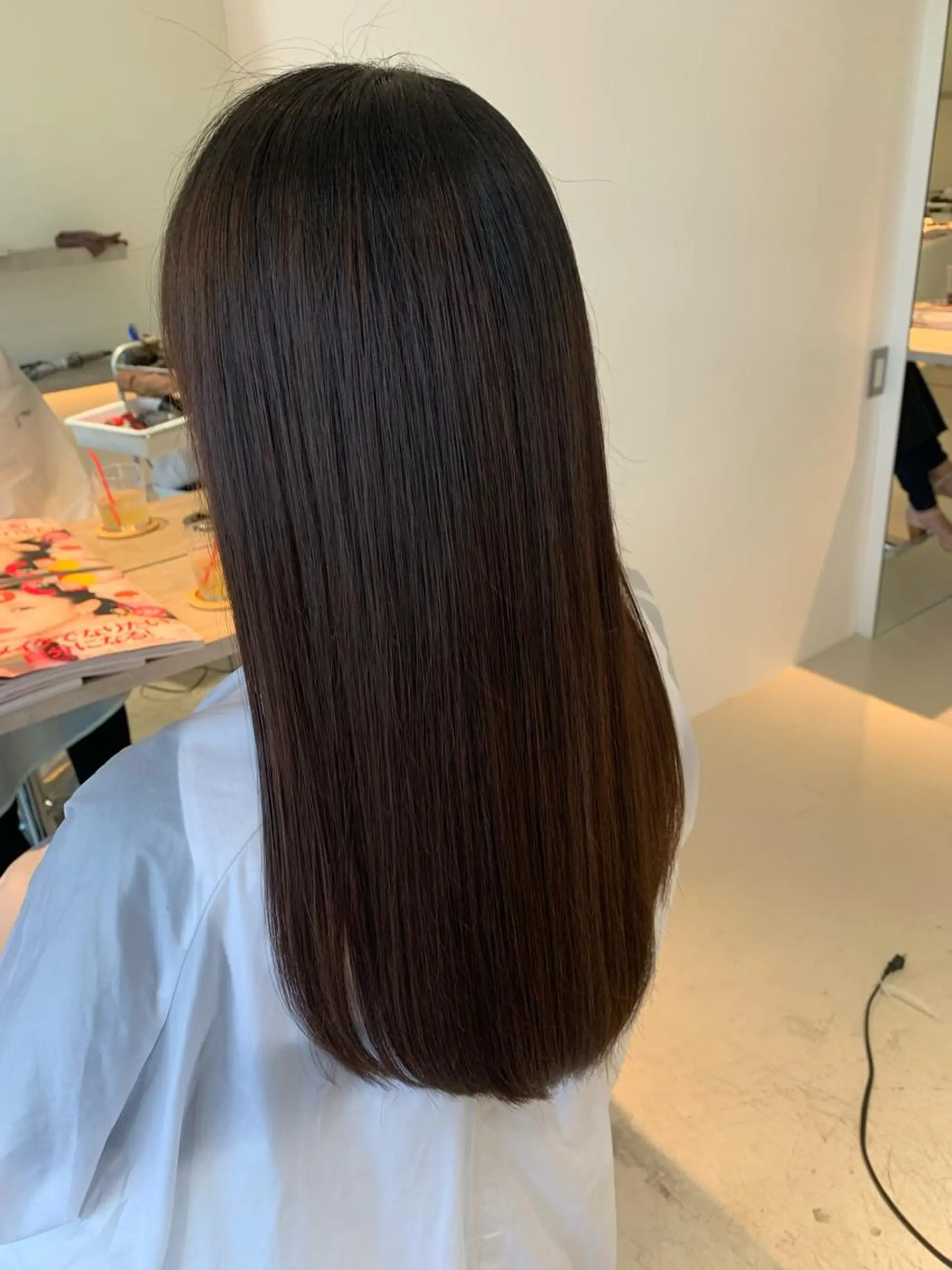 セミロング カラー ヘアカラー 縮毛矯正 トリートメント ✨髪のソムリエ✨ 岩川和生（店長）🦄のヘアスタイル