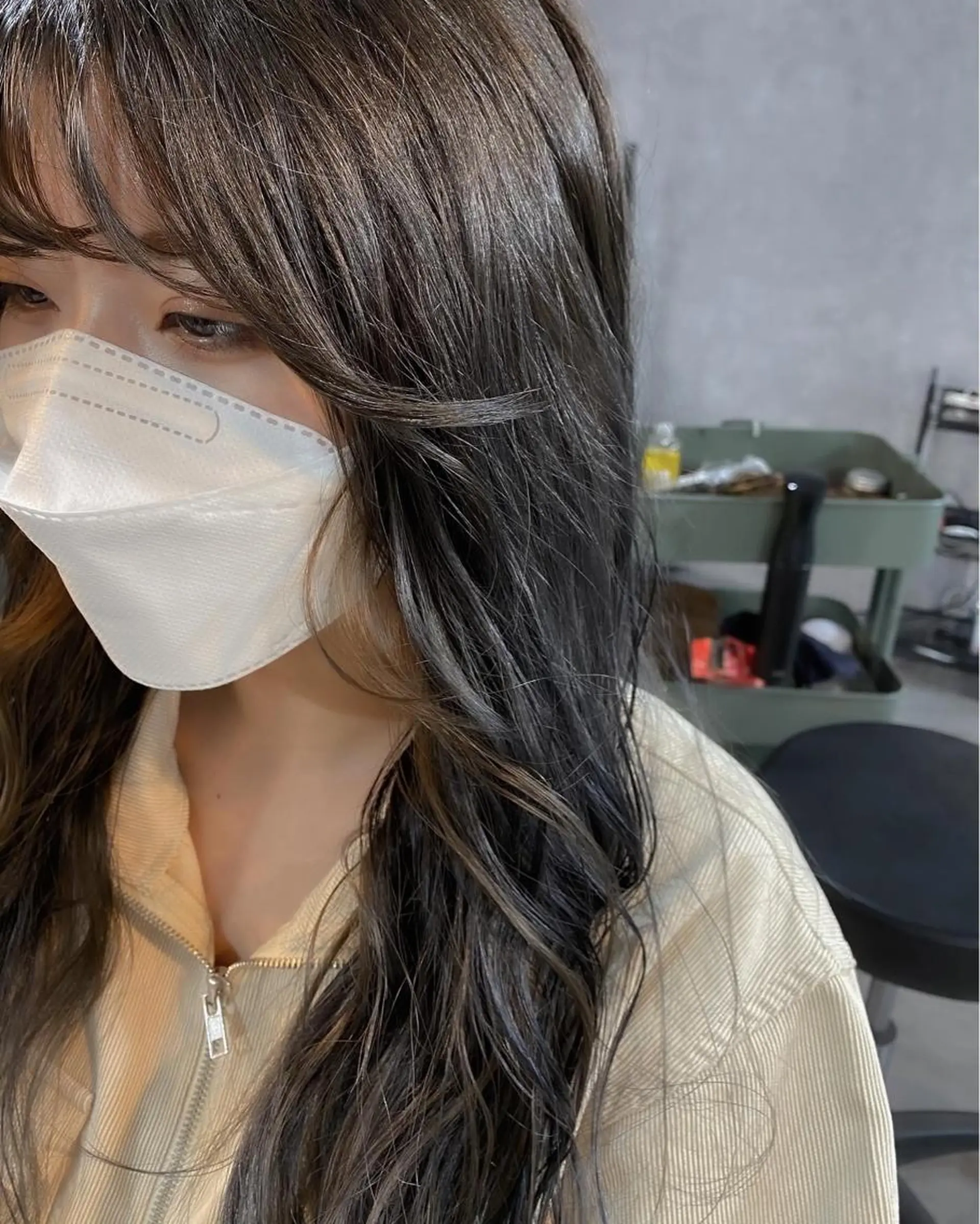 セミロング カラー ブリーチ インナーカラー カット ヘアカラー 久保亮太 /大人ショートのヘアスタイル