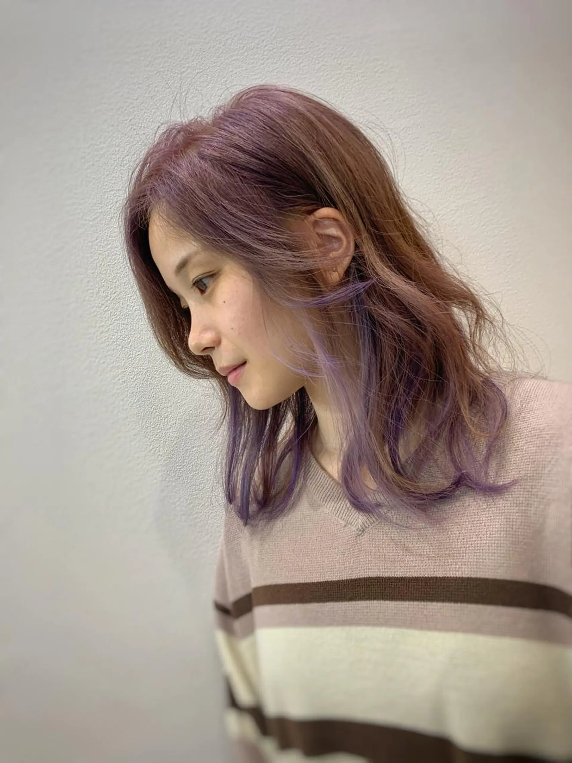 ミディアム カラー ヘアアレンジ アッシュ インナーカラー ラベンダーカラー ラベンダーアッシュ VIM hairおもろまち店のヘアスタイル