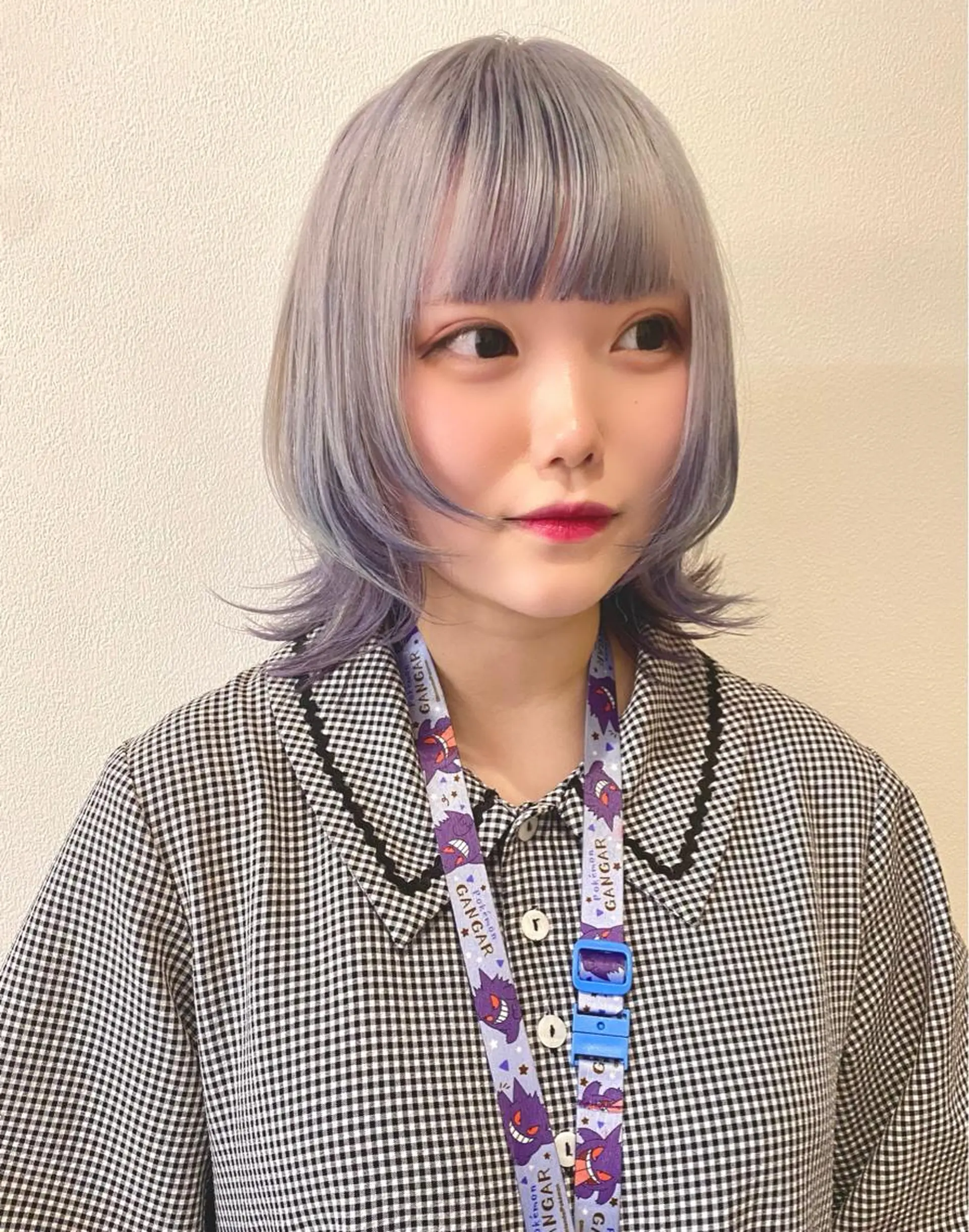 ショート カラー ベージュカラー ブリーチ パープルカラー ホワイトベージュ ヘアカラー トリートメント RAIMA ハイトーン/ベージュのヘアスタイル
