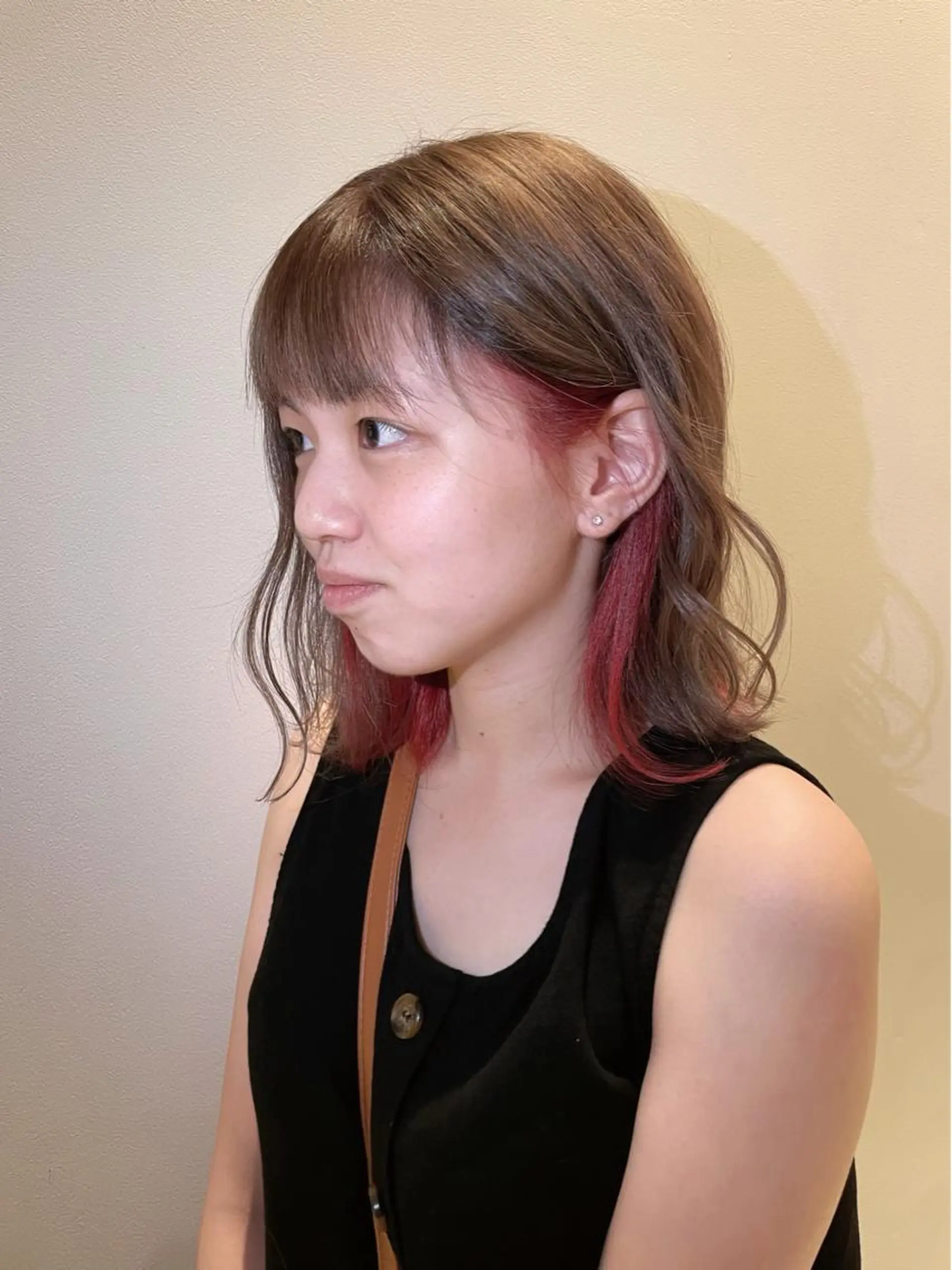 カラー ブリーチ インナーカラー 吉村 柚香のヘアスタイル