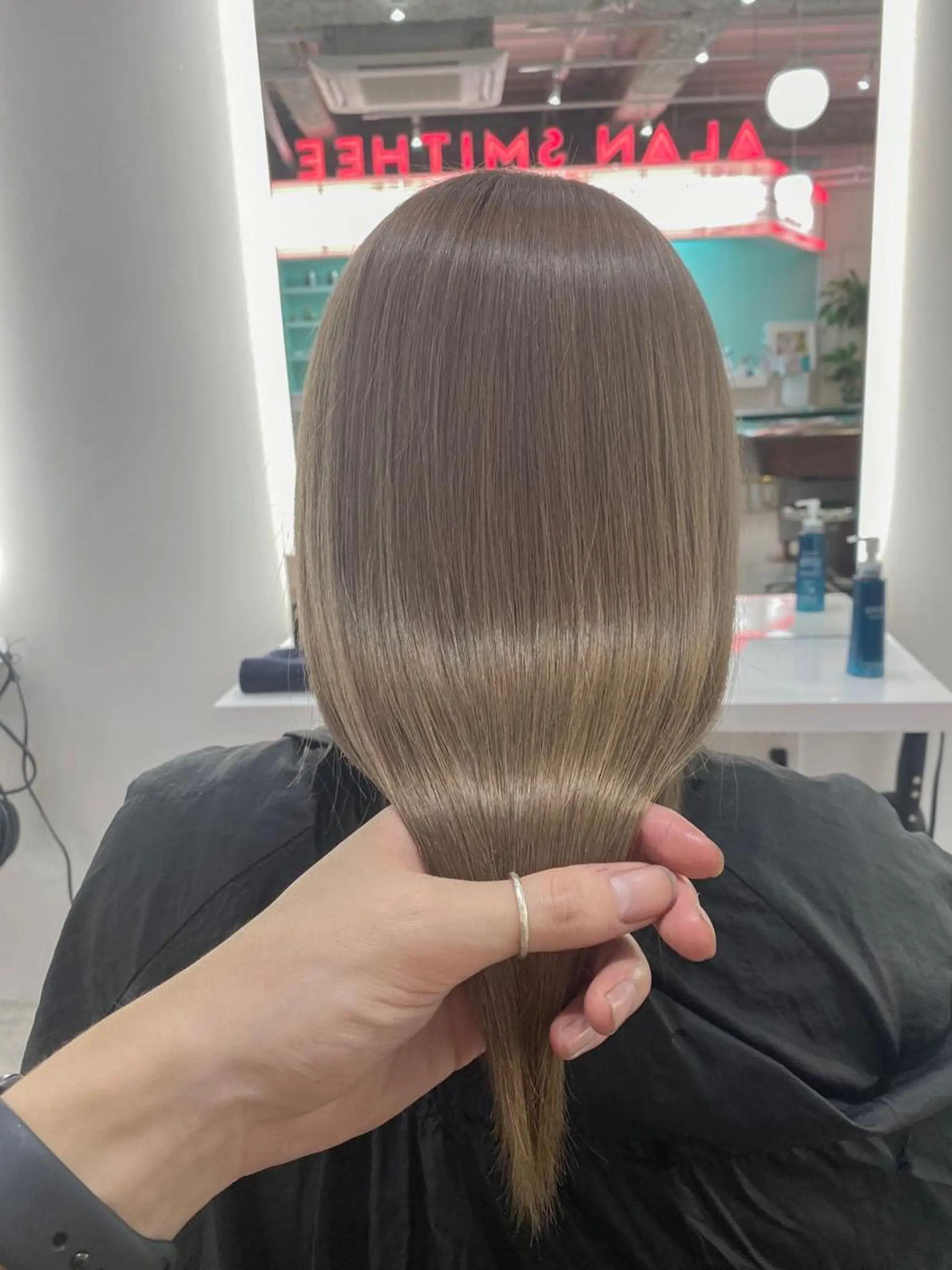 ミディアム カット ヘアカラー トリートメント 海外デザイン🇺🇸 石渡諒太のヘアスタイル