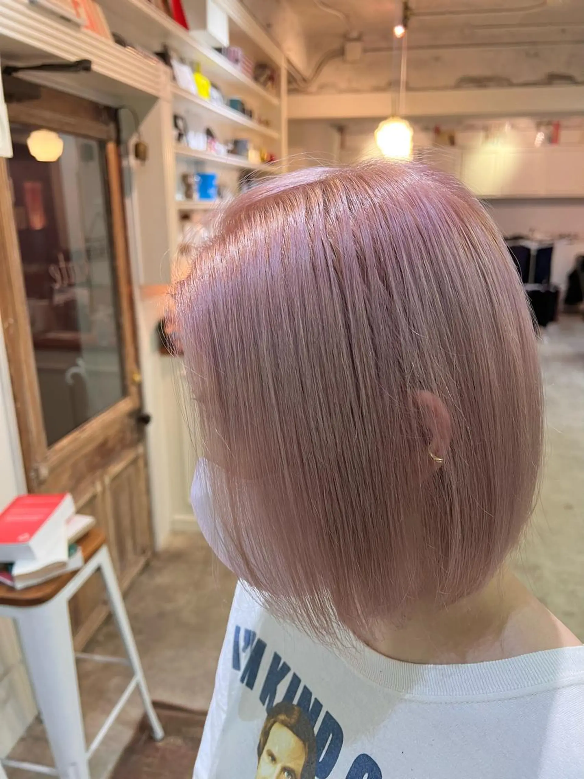 ミディアム カラー ヘアアレンジ ベージュカラー ピンクカラー ピンクベージュ ボブ ヘアカラー トリートメント 山崎 澪のヘアスタイル