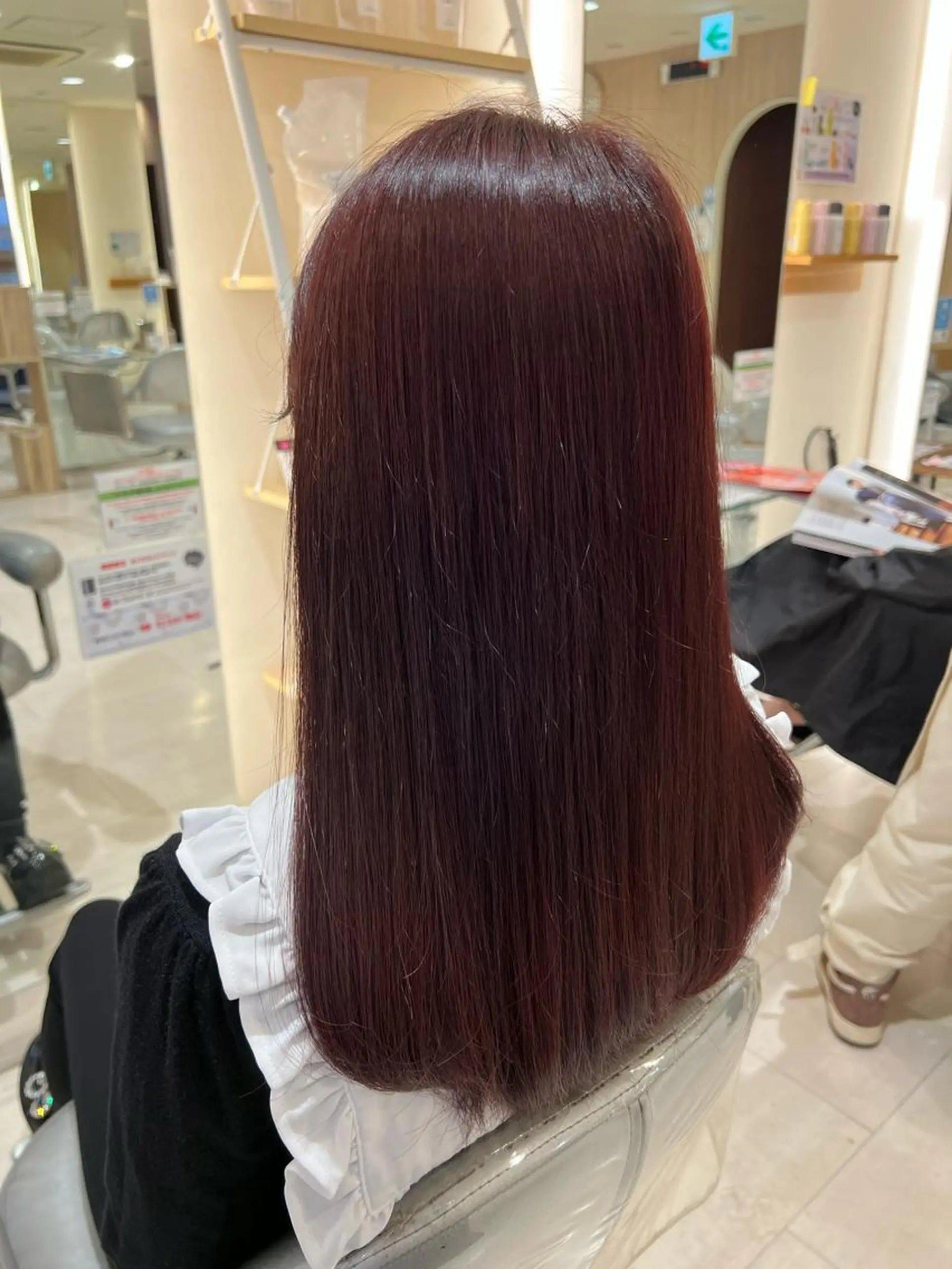カラー 久永 菫のヘアスタイル