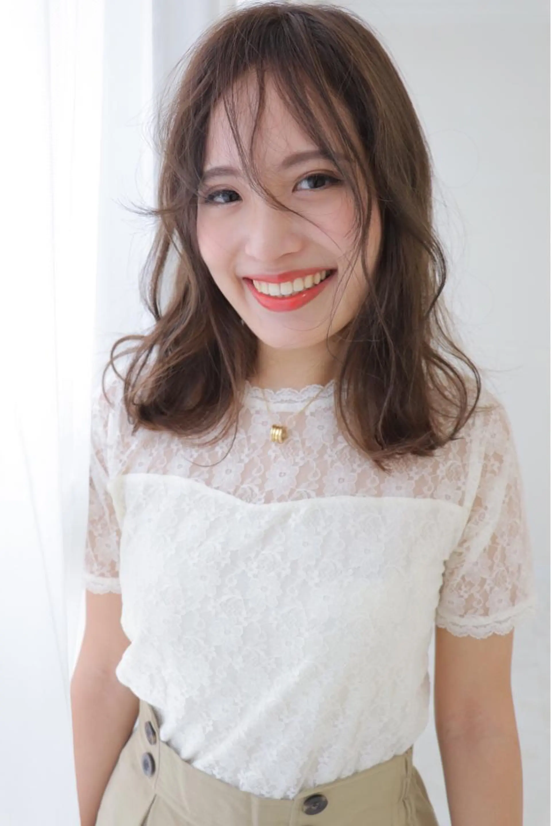 ミディアム カラー 髪質改善&ブリーチ 伊勢 祐一郎のヘアスタイル