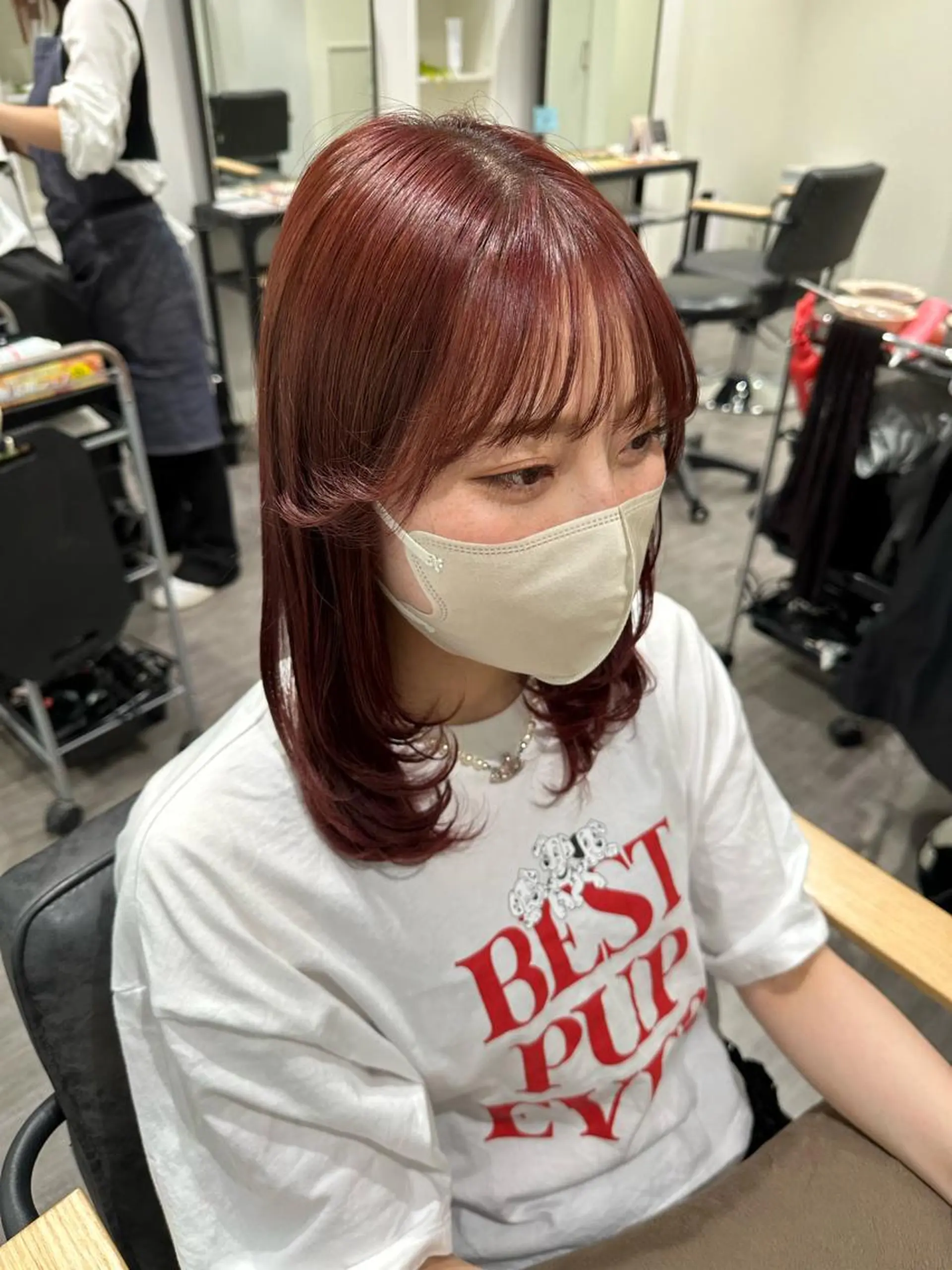 ミディアム カラー ピンクカラー レッドカラー カット ヘアカラー トリートメント 上田 紗也のヘアスタイル