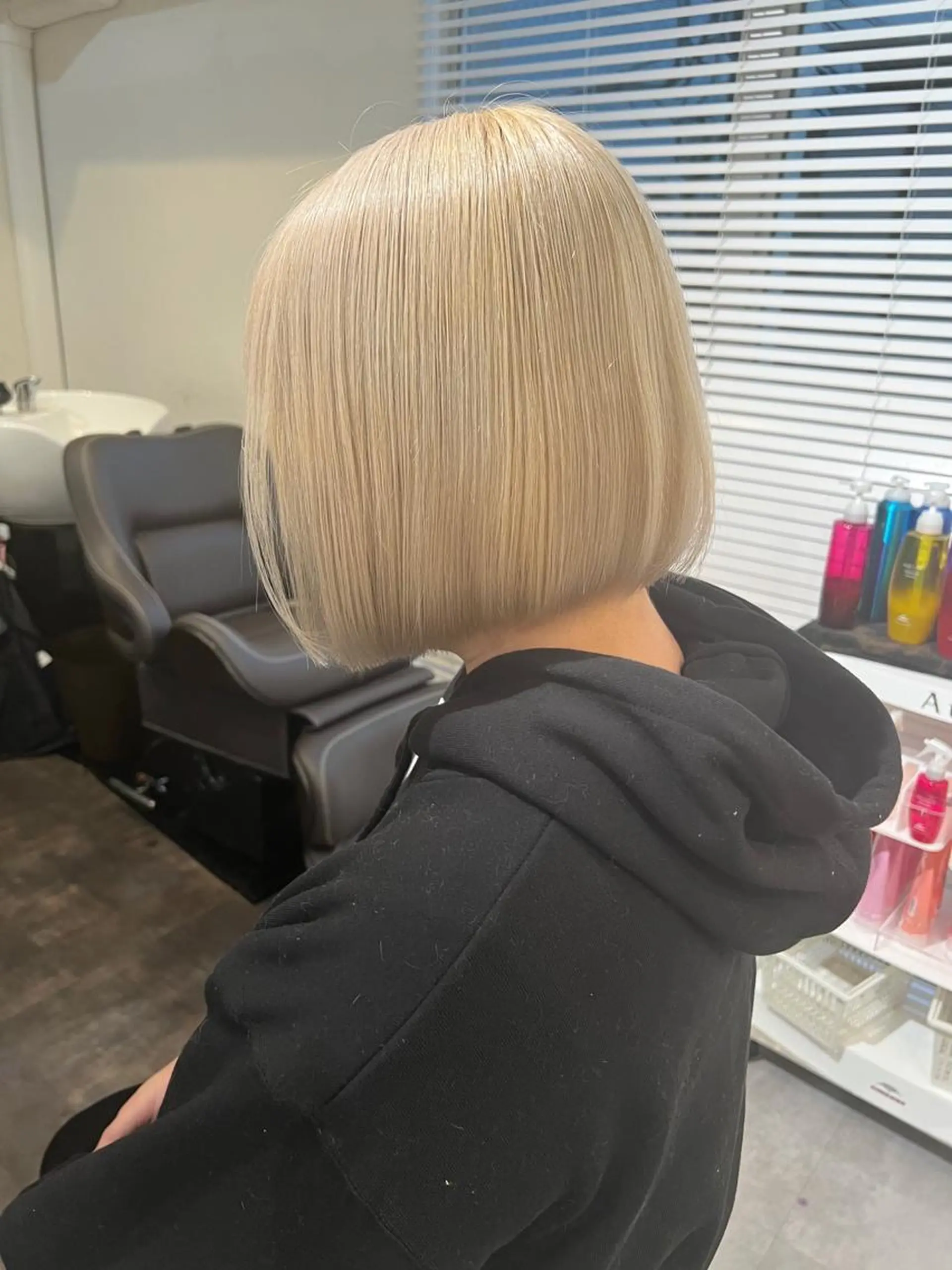 ショート ボブ レイヤー×縮毛矯正 深見 拓のヘアスタイル