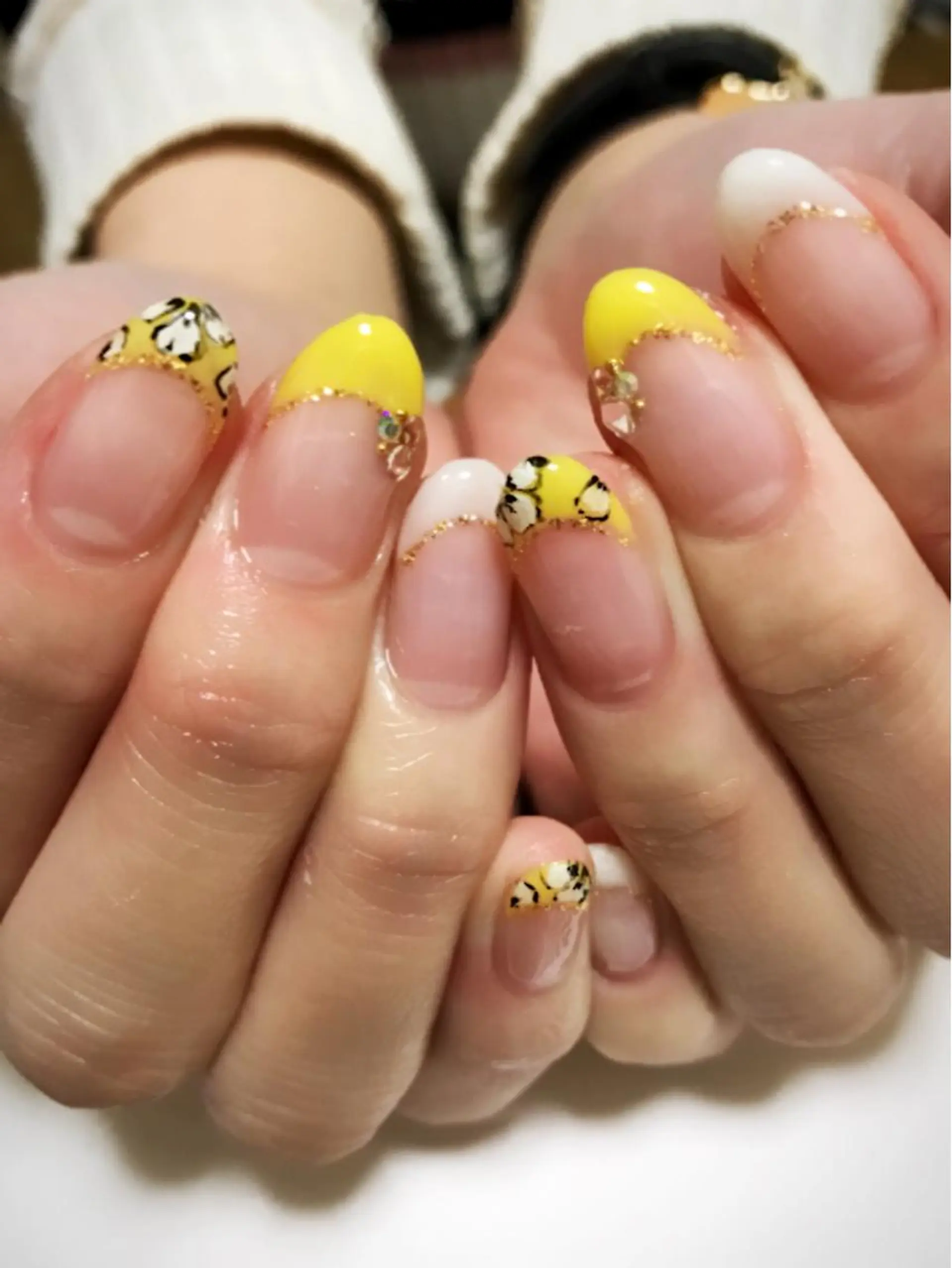 ネイル アートネイル フラワーネイル フレンチネイル ハンドネイル 木槿所属・吉冨 光恵のネイルデザイン