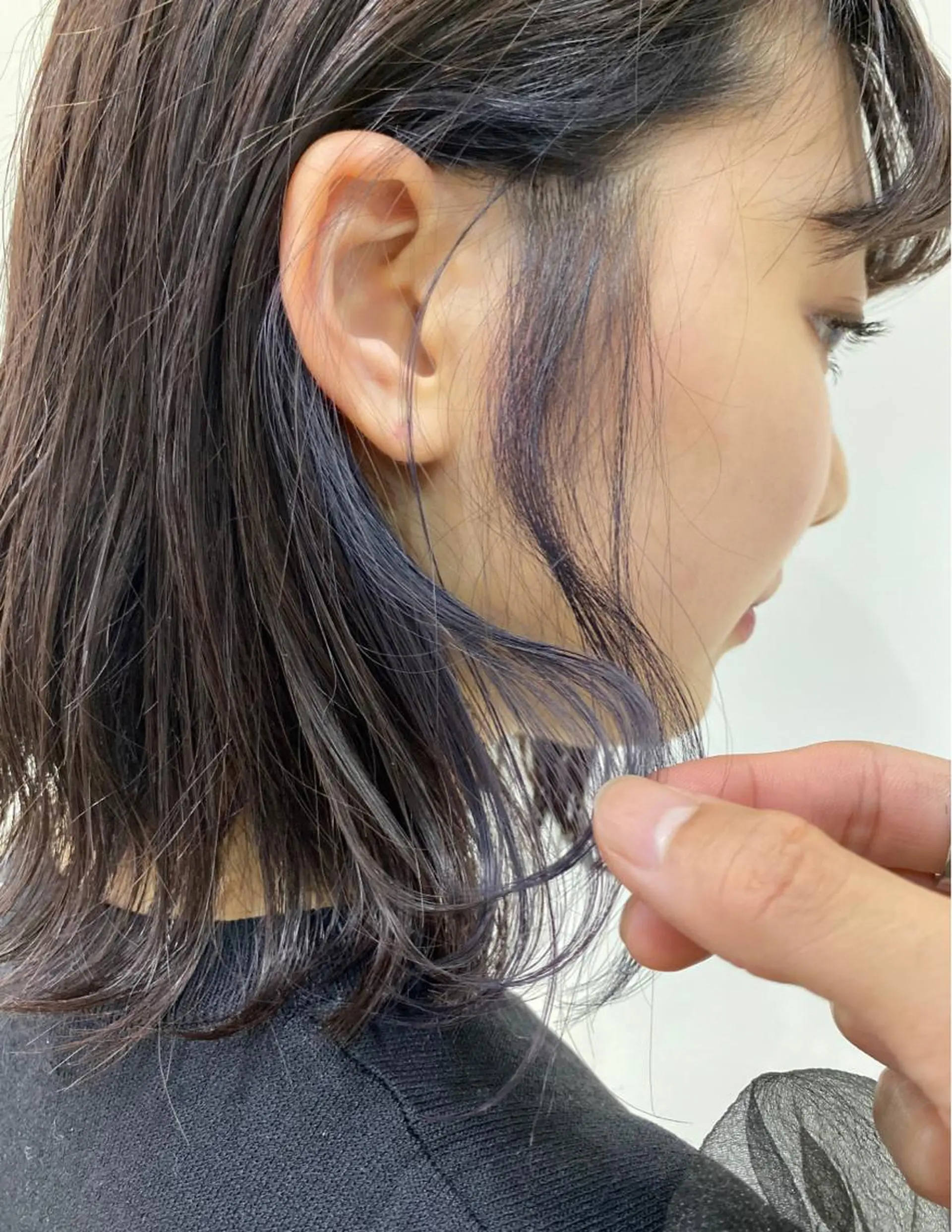 カラー 詩 奈のヘアスタイル