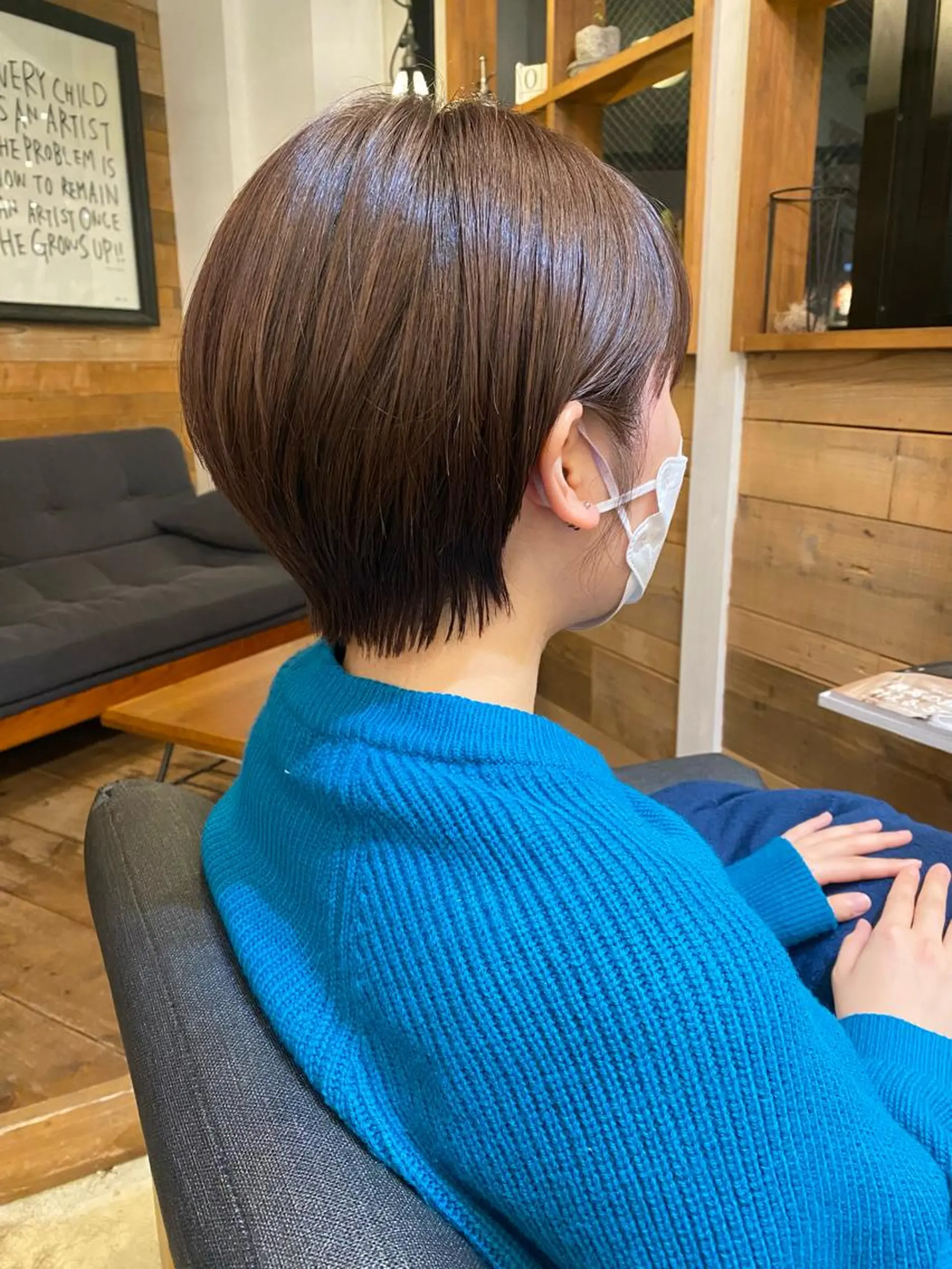 ショート カット ヘアカラー 丸岡 美穂のヘアスタイル