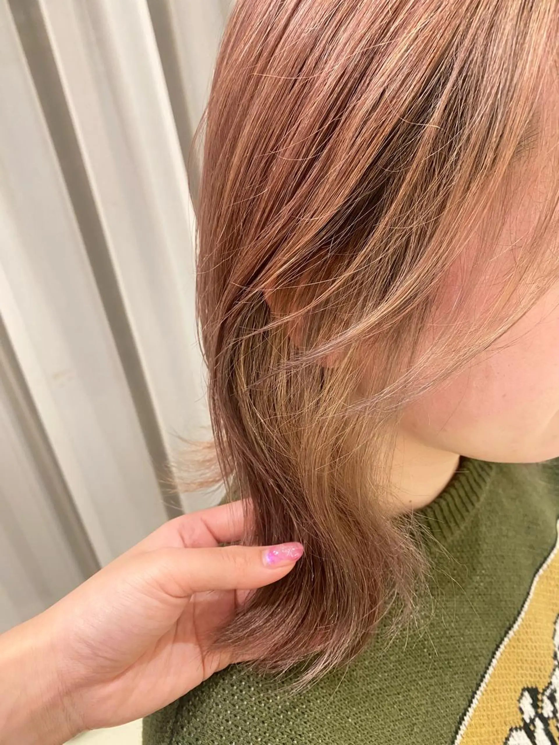 ミディアム カラー ミストバング ベージュカラー  フェイスフレーミング ピンクカラー ピンクベージュ カット ヘアカラー みやび🫧髪質改善 🫧透明感カラー🫧のヘアスタイル