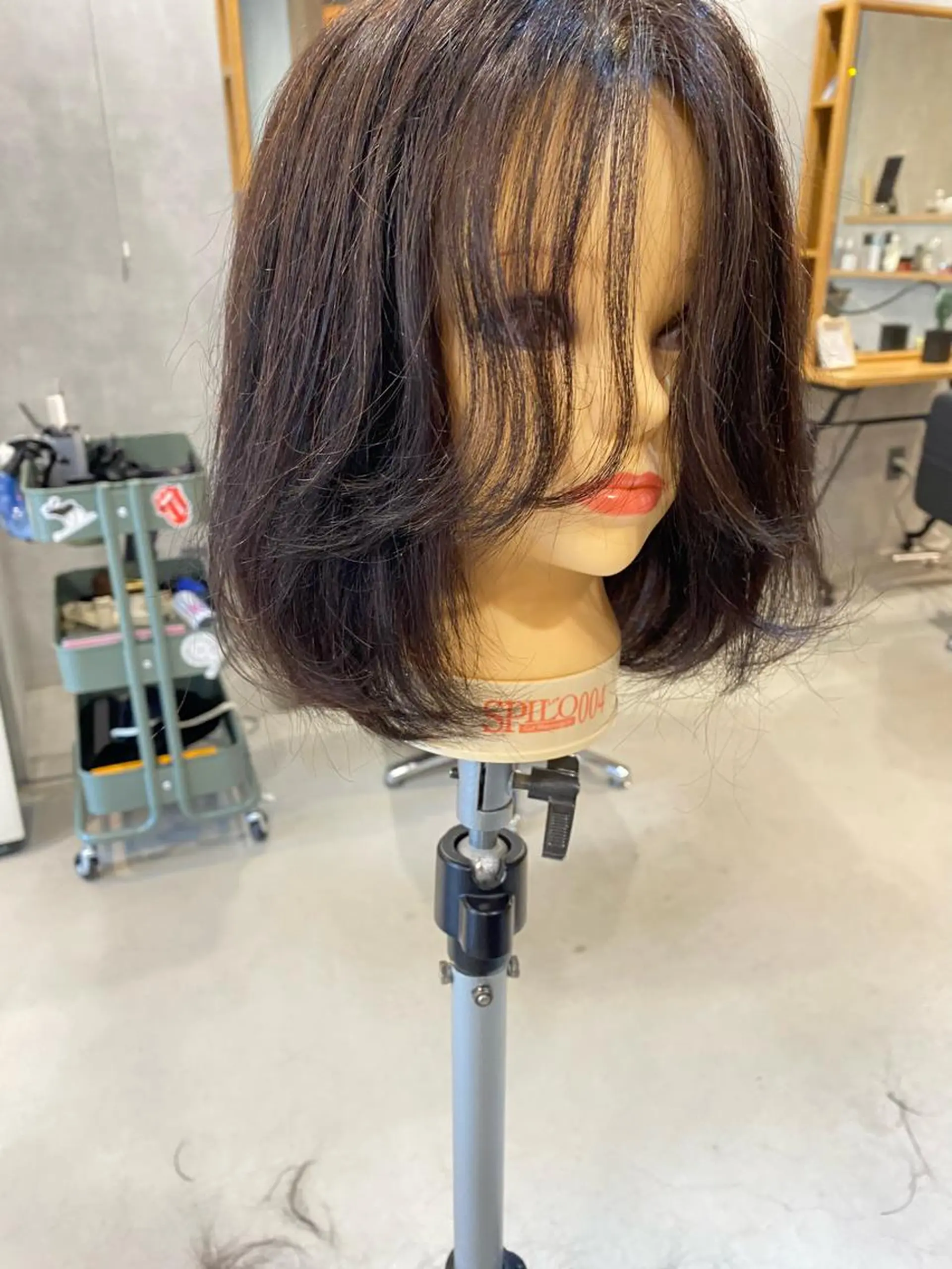 ミディアム レイヤーカット a.r.e所属・色素薄めカラー 🌼Noa🌼のヘアスタイル