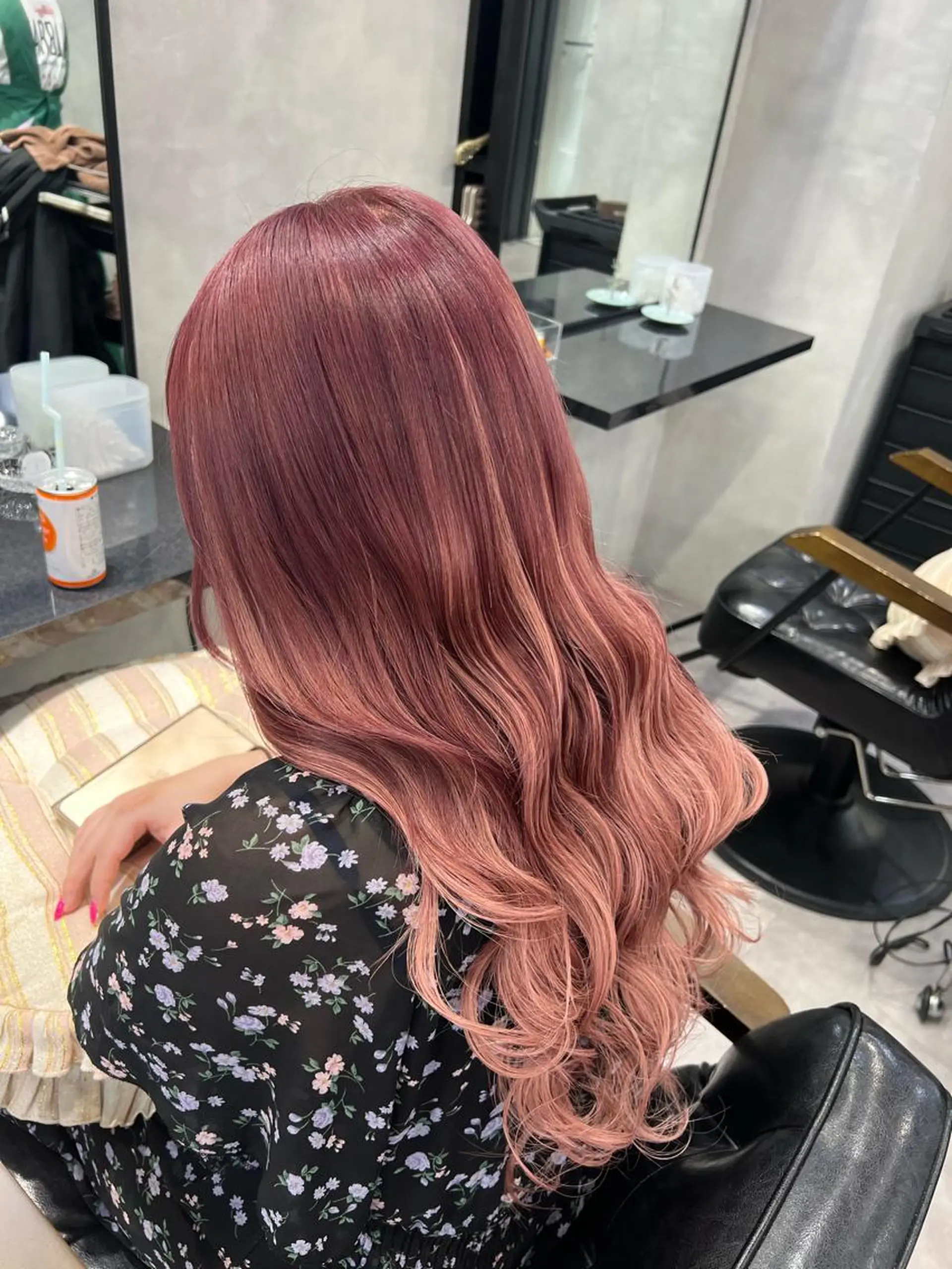 ロング カラー ヘアアレンジ シールエクステ アッシュ バレイヤージュ ベージュカラー ブリーチ ar+ ❤︎ maiのヘアスタイル