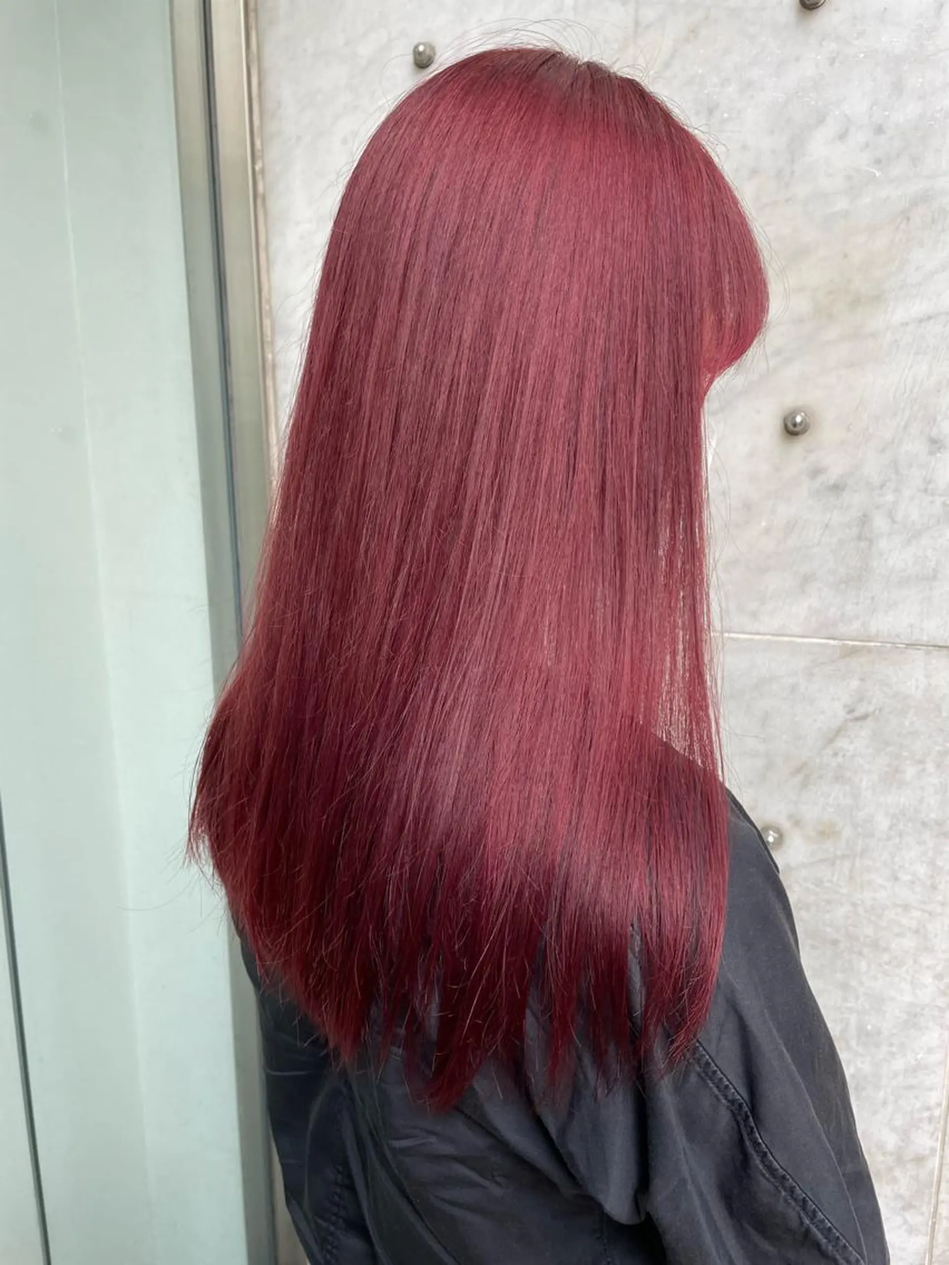 ロング カラー レッドカラー JIL BLAN 京都所属・RU RIのヘアスタイル