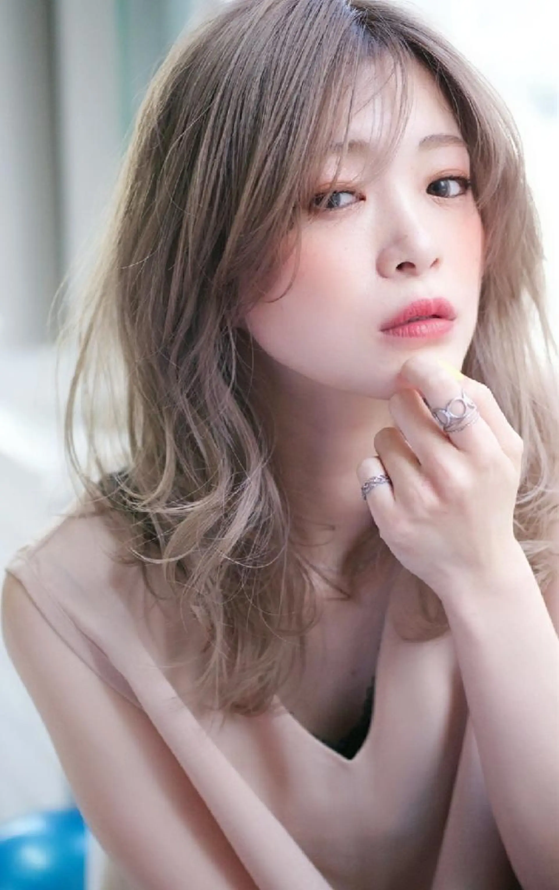 セミロング カラー カット ヘアカラー マネージャー 西村優子のヘアスタイル