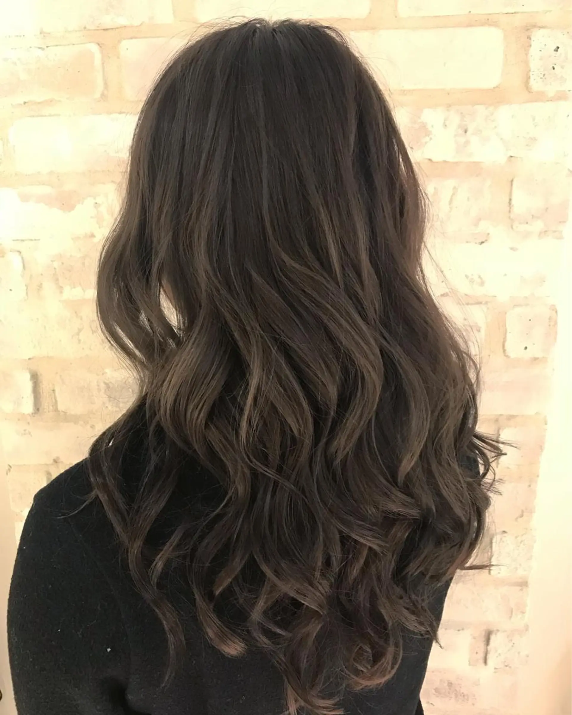 ロング ハイライト ヘアカラー トリートメント grow恵比寿【グロウ】髪質改善/ハイライト/ブリーチ/レイヤーカット所属・奥野 貴史　代表　レイヤーのヘアスタイル