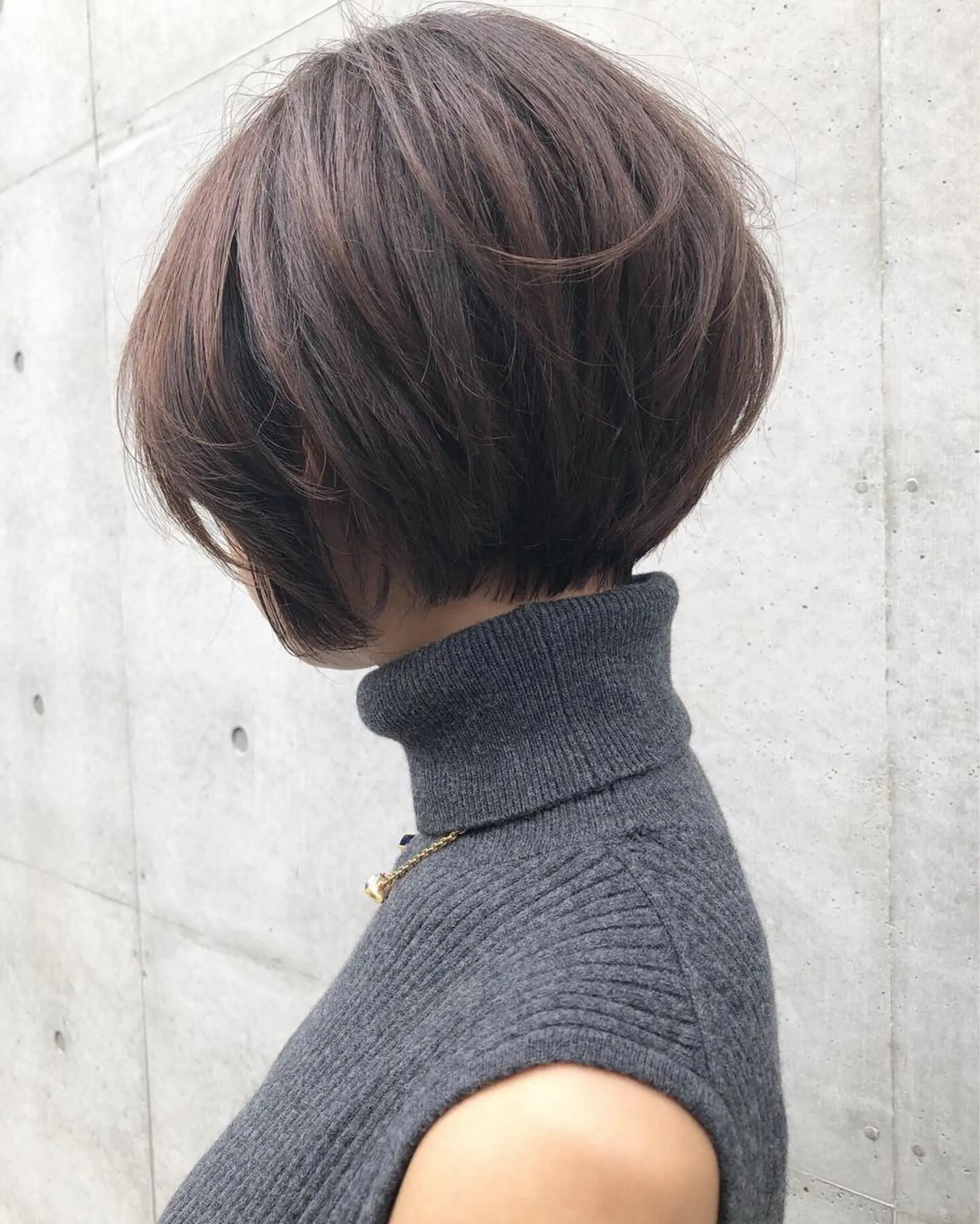 ショート カラー THE DAY所属・AKI HASHIMOTOのヘアスタイル