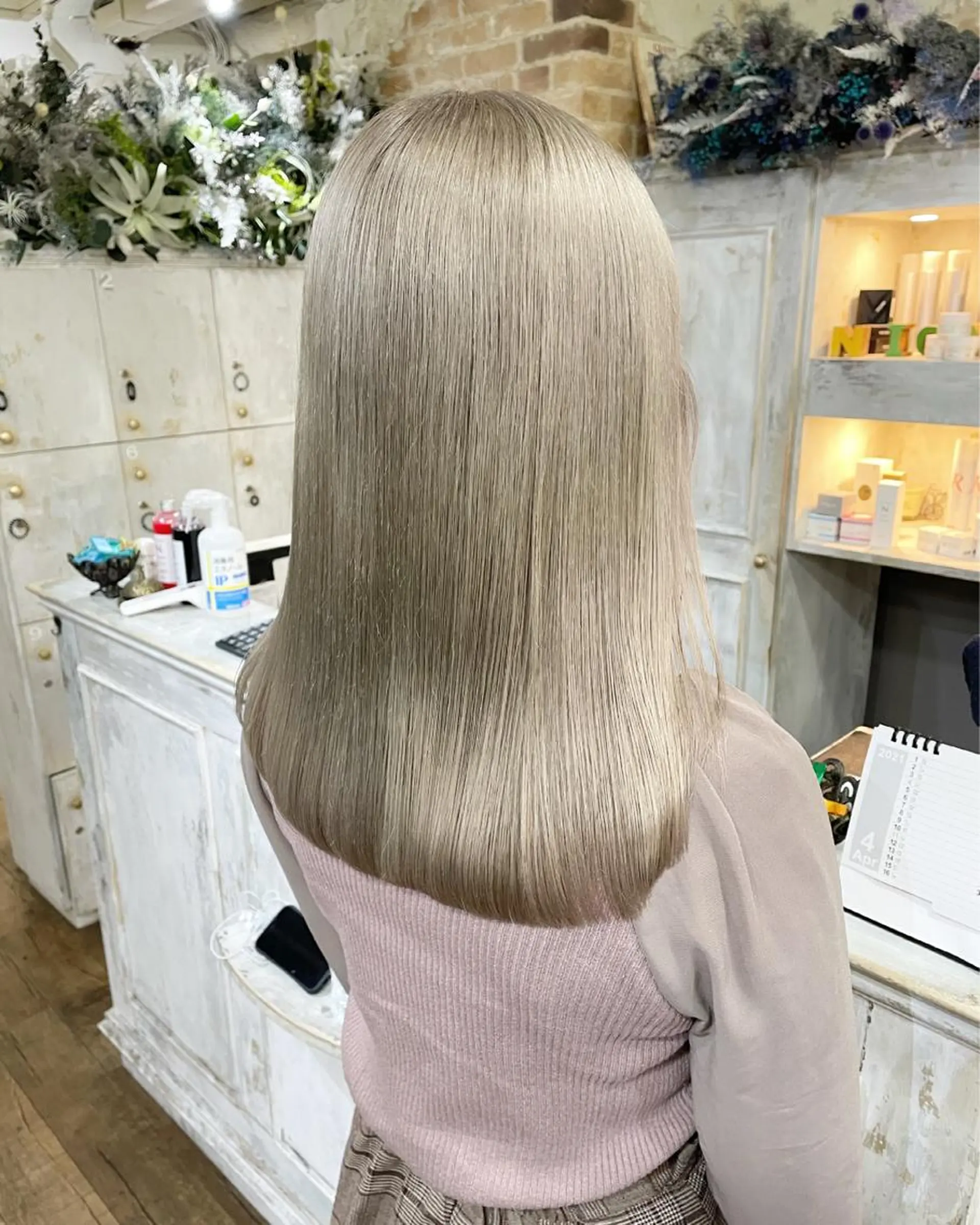 ミディアム カラー ヘアカラー トリートメント 遠藤 拓馬のヘアスタイル