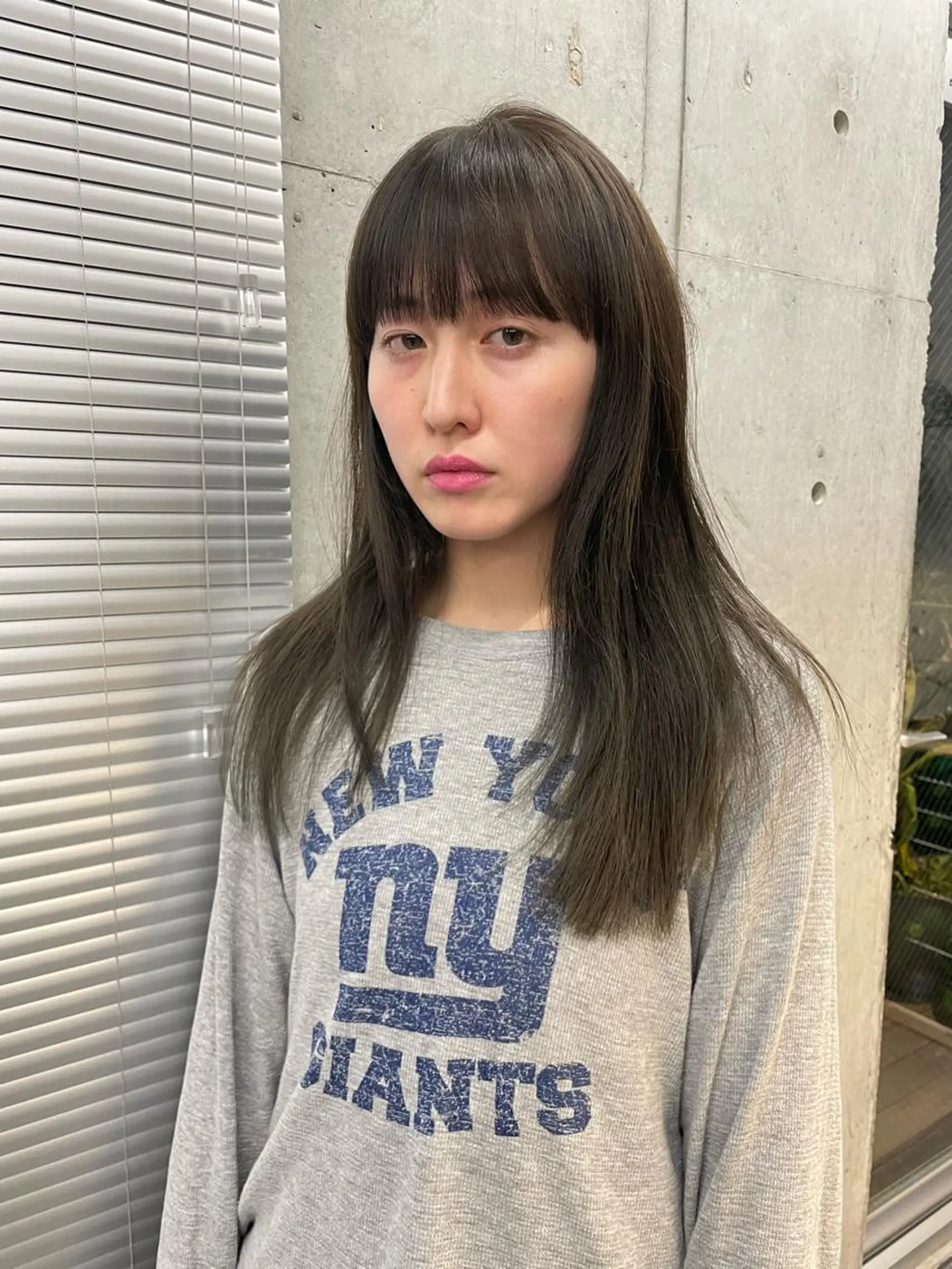 ミディアム カラー レイヤーカット 佐伯 和佳のヘアスタイル