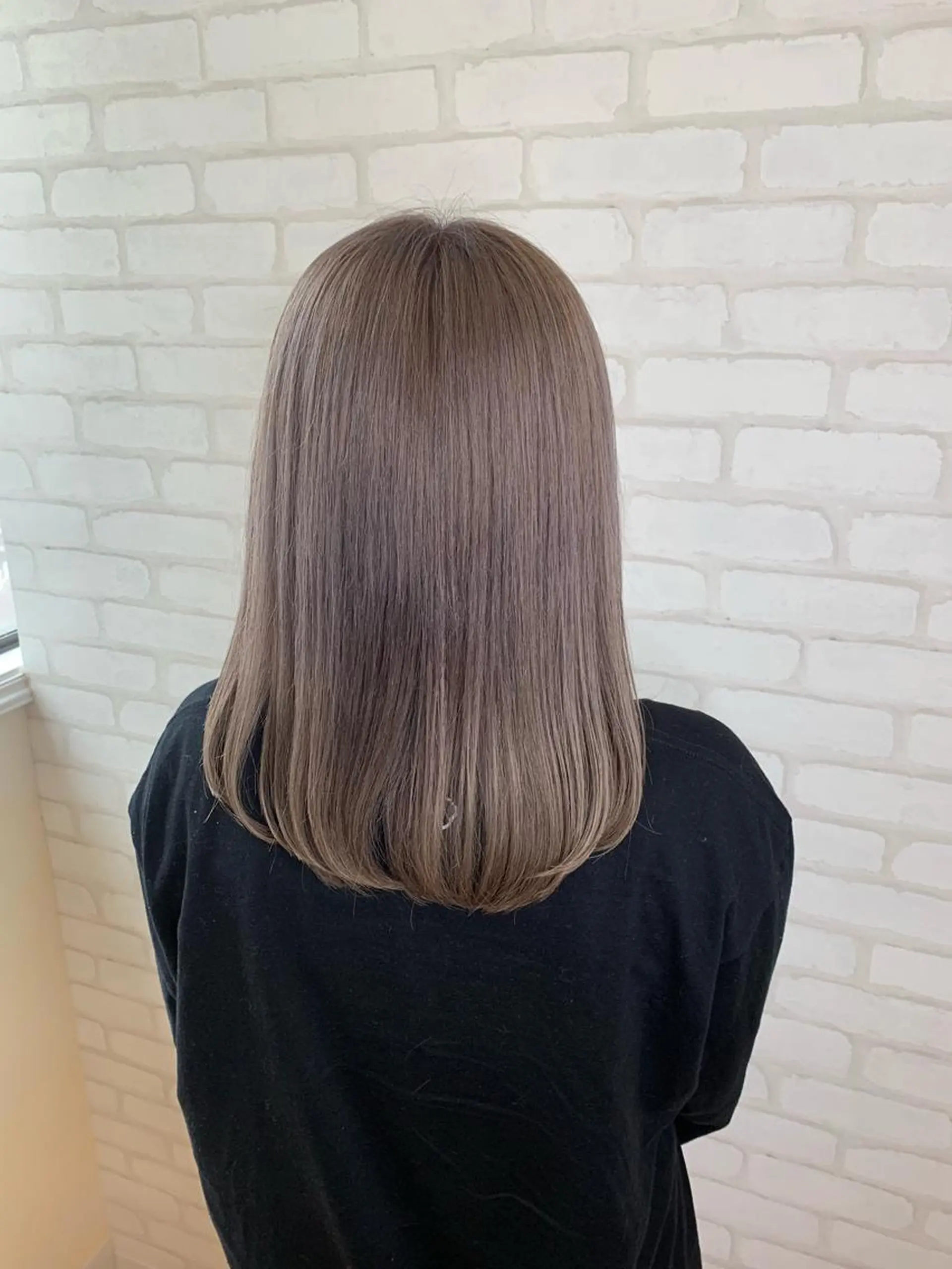 ミディアム カラー ヘアアレンジ アッシュ ブルーカラー ブルージュ 透明感カラー グラデーションカラー カット ヘアカラー トリートメント ✨艶髪✨透明感✨ 山内大樹のヘアスタイル