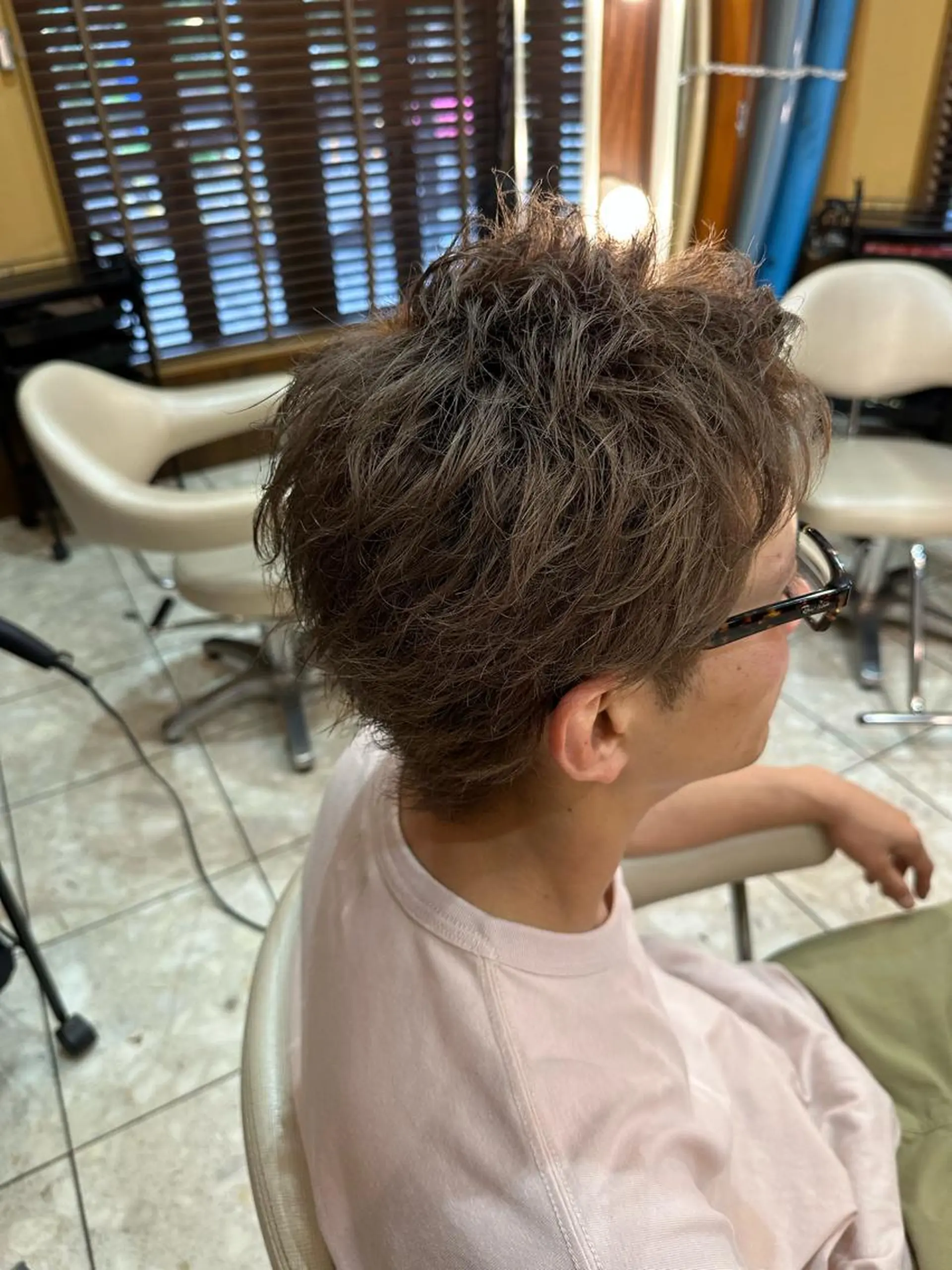 ショート カラー メンズ カット ヘアカラー 倉持 誠也　フェザーパーマのヘアスタイル