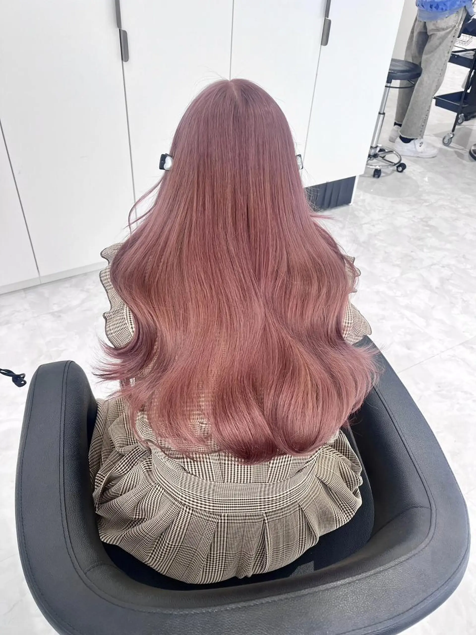 ロング カラー ヘアアレンジ ヘアカラー ブリーチカラー🩰 ガーリー🩰とらのヘアスタイル