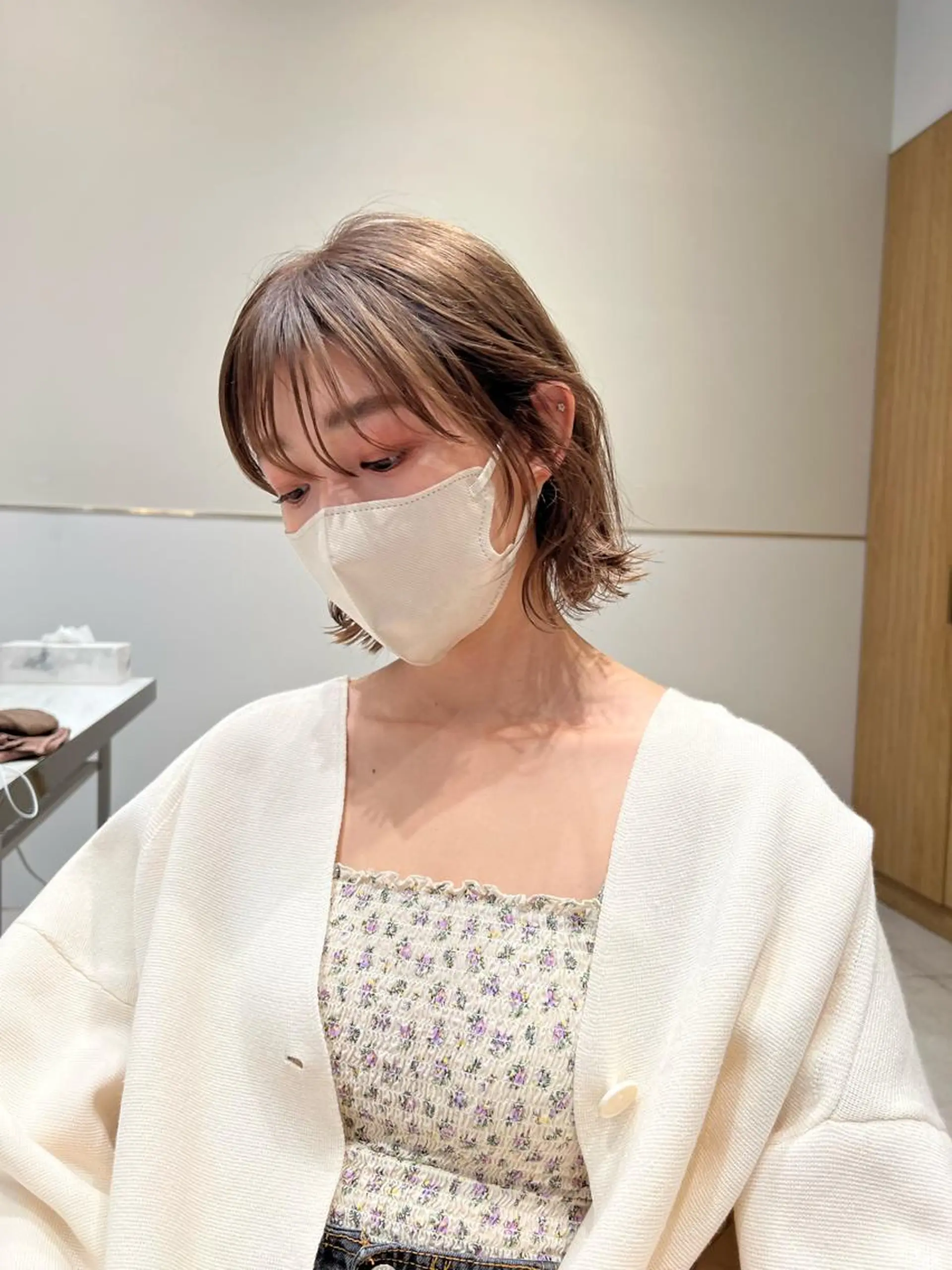 ショート カラー パーマ ヘアアレンジ ベージュカラー 透明感カラー グレージュ ボブ カット ヘアカラー トリートメント レイヤー専門家 ダブルカラー修のヘアスタイル