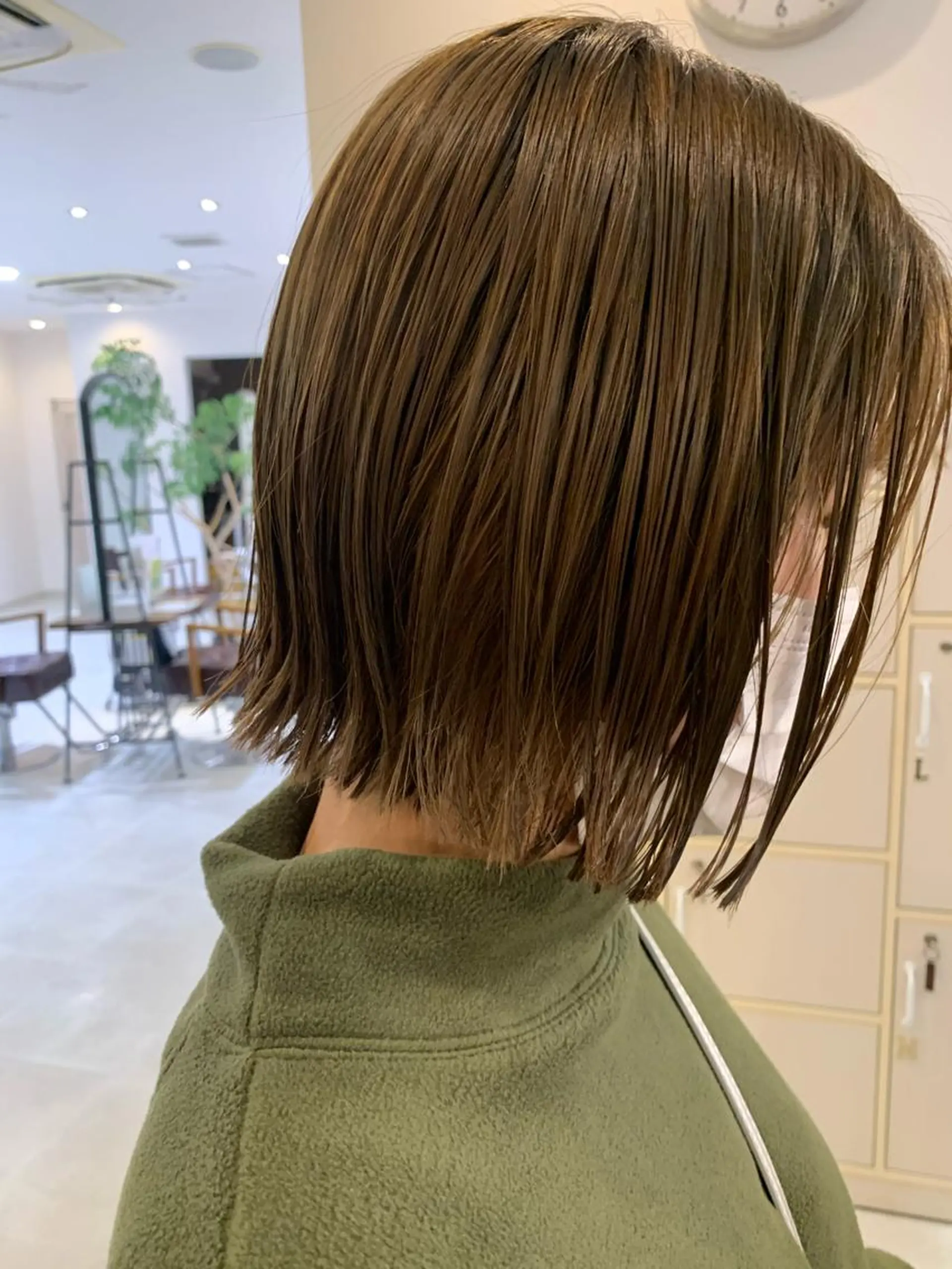 ミディアム 切りっぱなしボブ ボブ カット ホラオク カナエのヘアスタイル