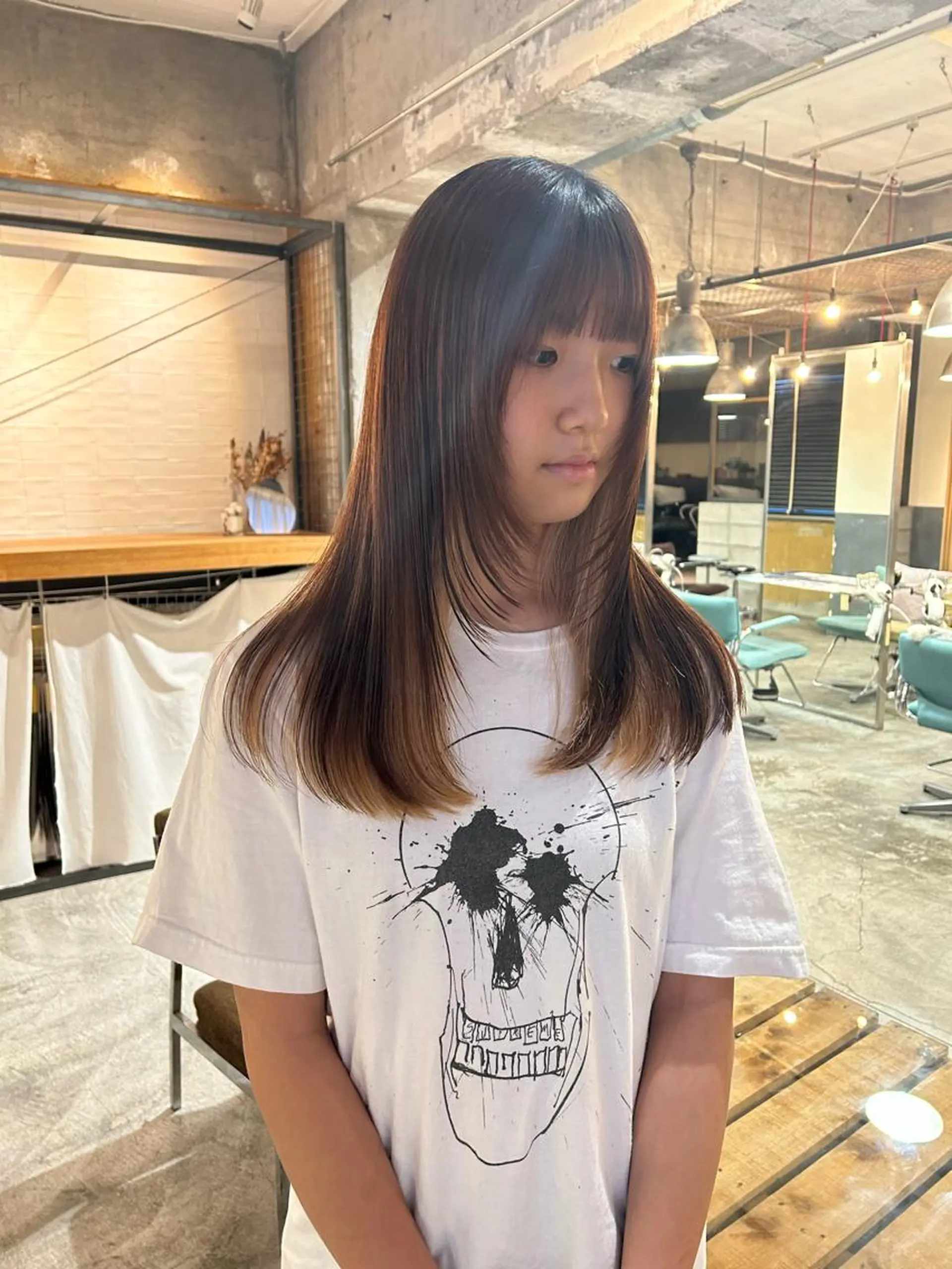 ロング カラー 顔まわりレイヤー レイヤーカット カット 丸みショート /nagisaのヘアスタイル