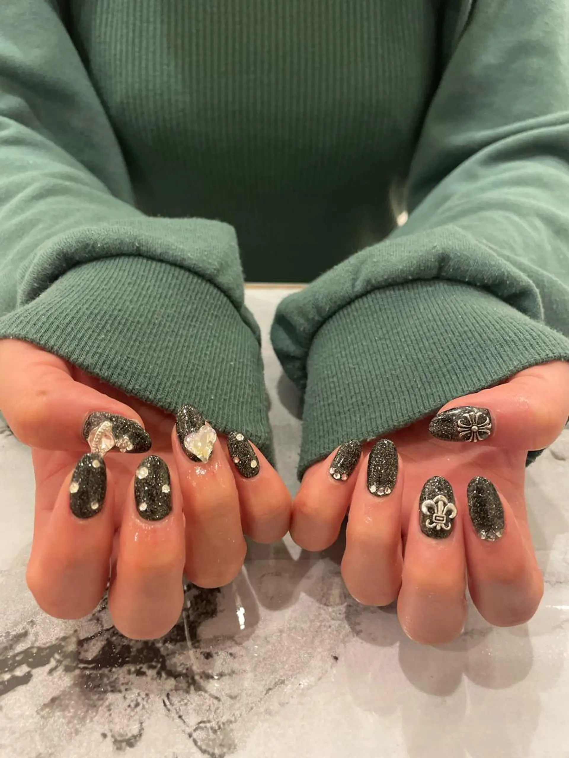 ネイル 束感まつ毛/ネイル/ LED♥KIRARAのマツエク・マツパデザイン