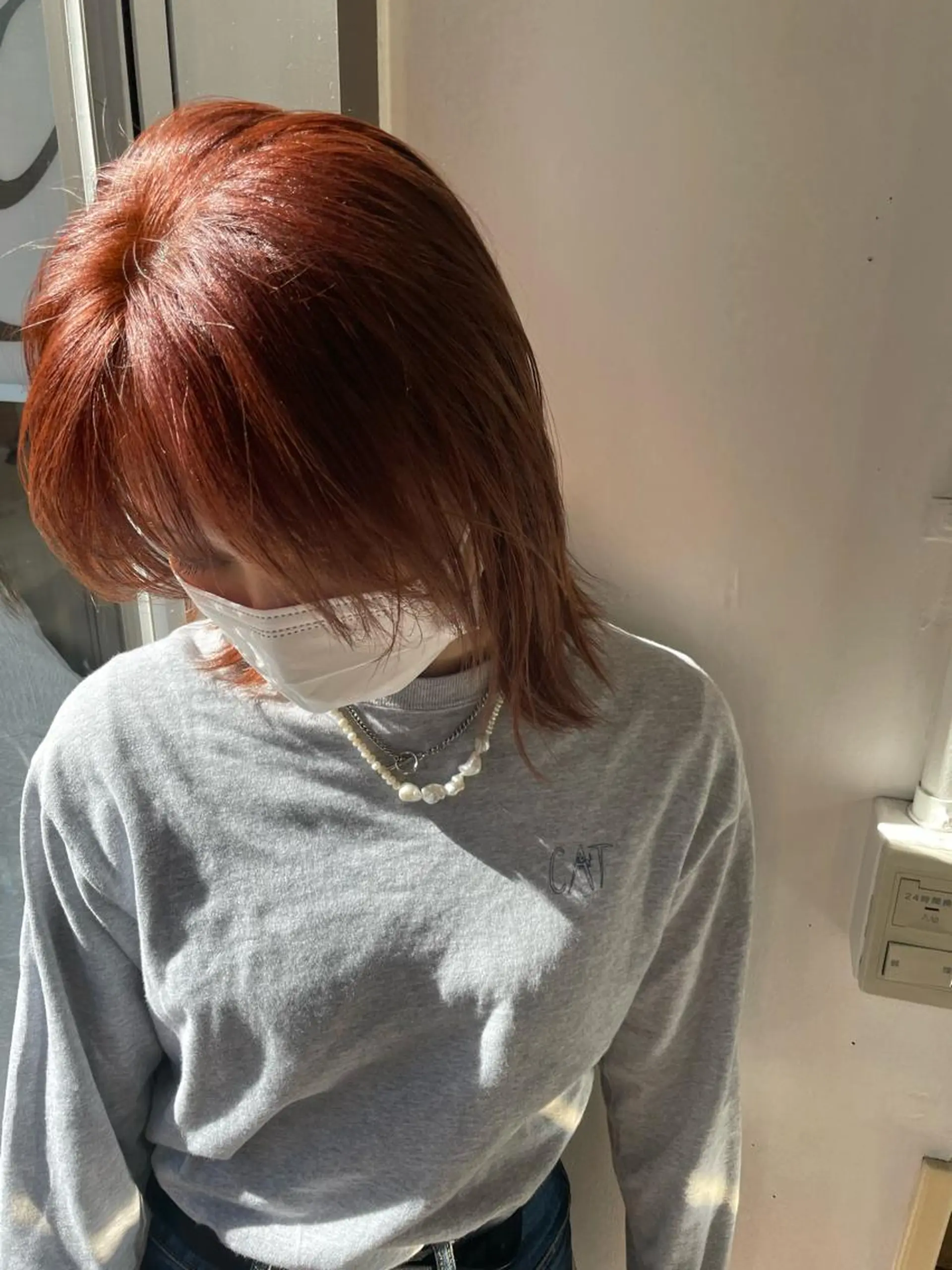 ミディアム カラー ブリーチなしで透け感 暖色カラーボブaoiのヘアスタイル