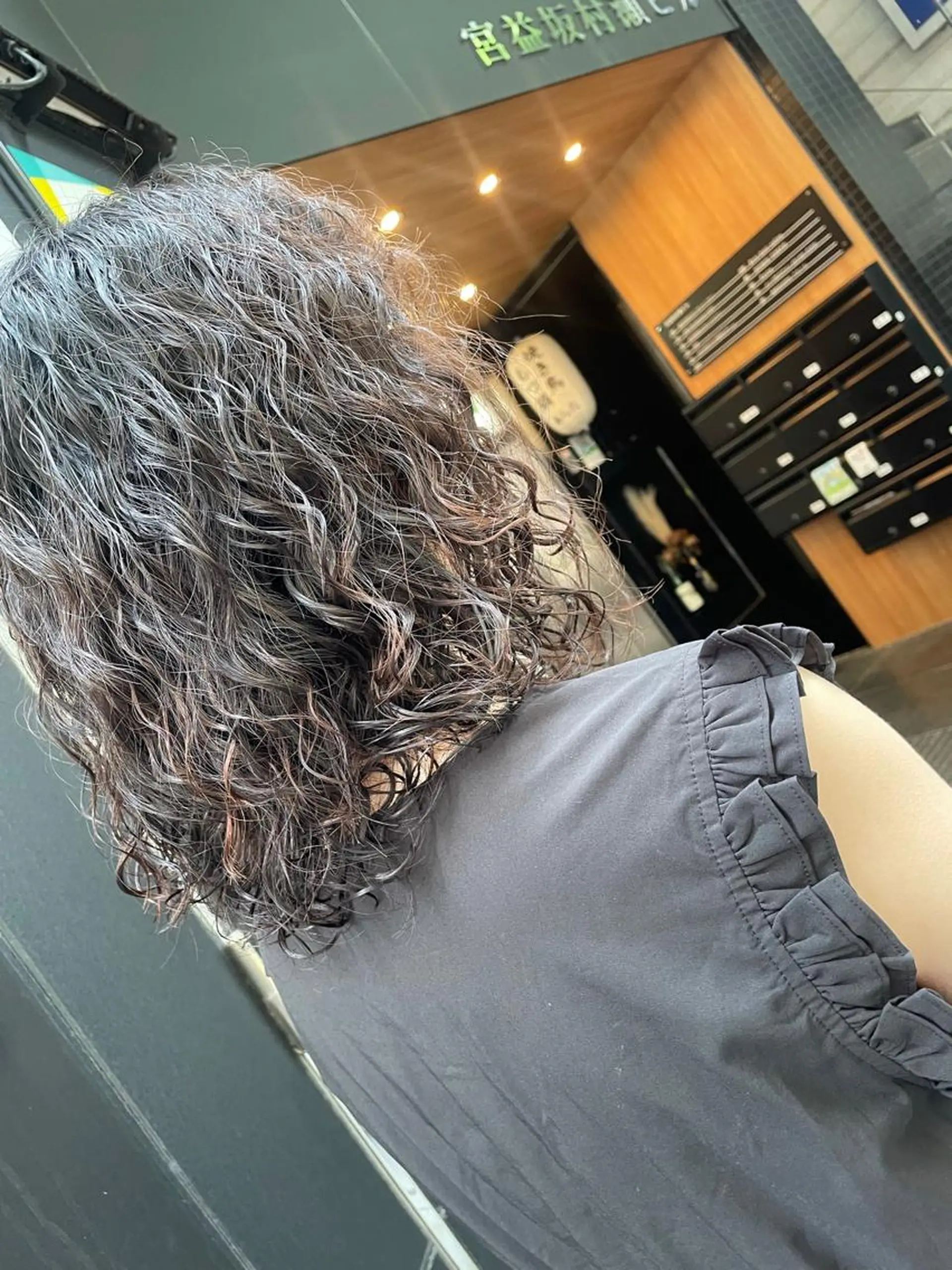 セミロング カラー パーマ セミロングパーマ スパイラルパーマ カット ヘアカラー トリートメント Feria所属・カウンセリング重視 🌿‬Tsuyukiのヘアスタイル