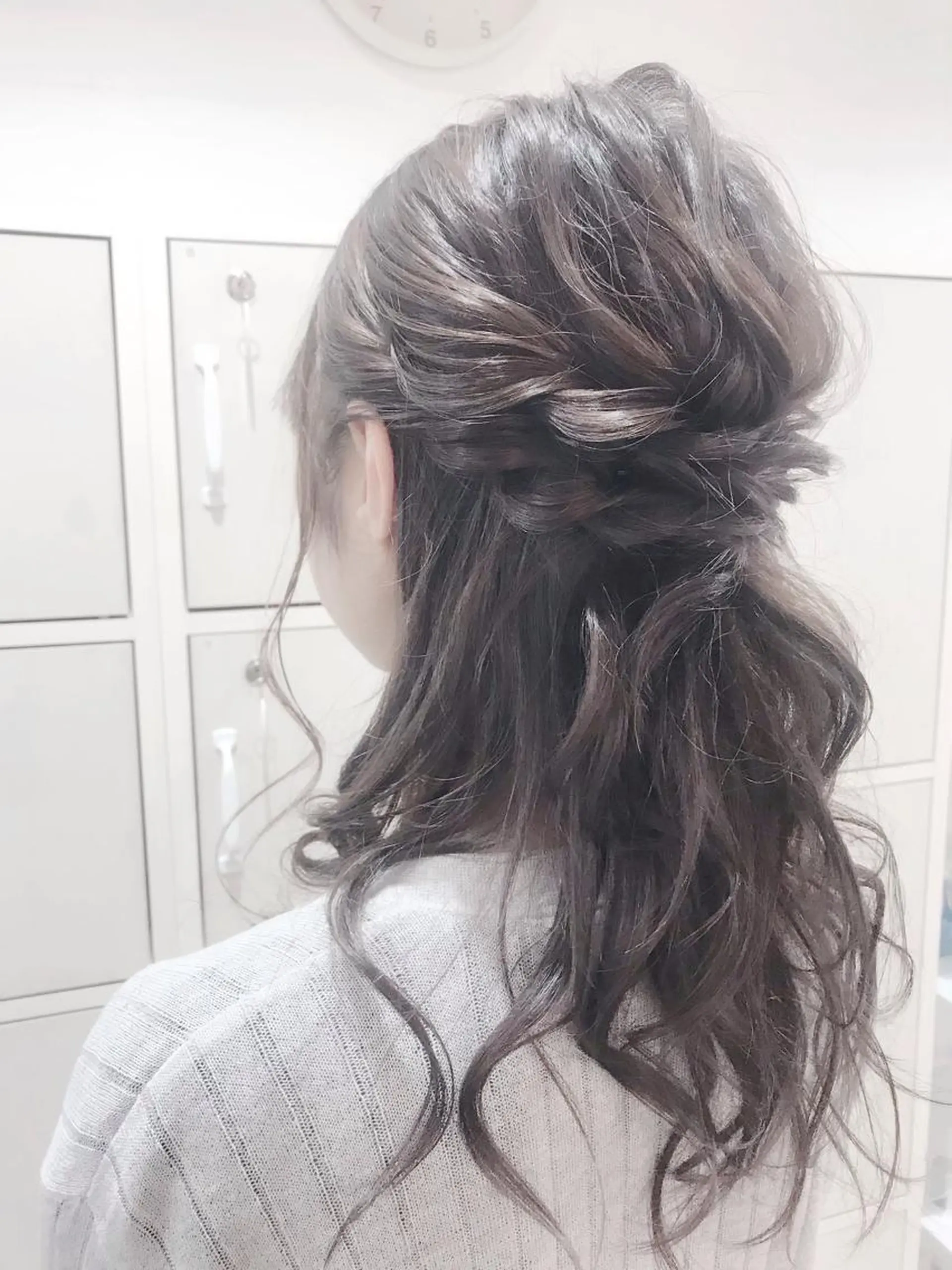 セミロング ヘアアレンジ ハーフアップ ヘアセット GRANLUSSO 〜グランルッソ駅前店所属・木口 嘉美のヘアスタイル