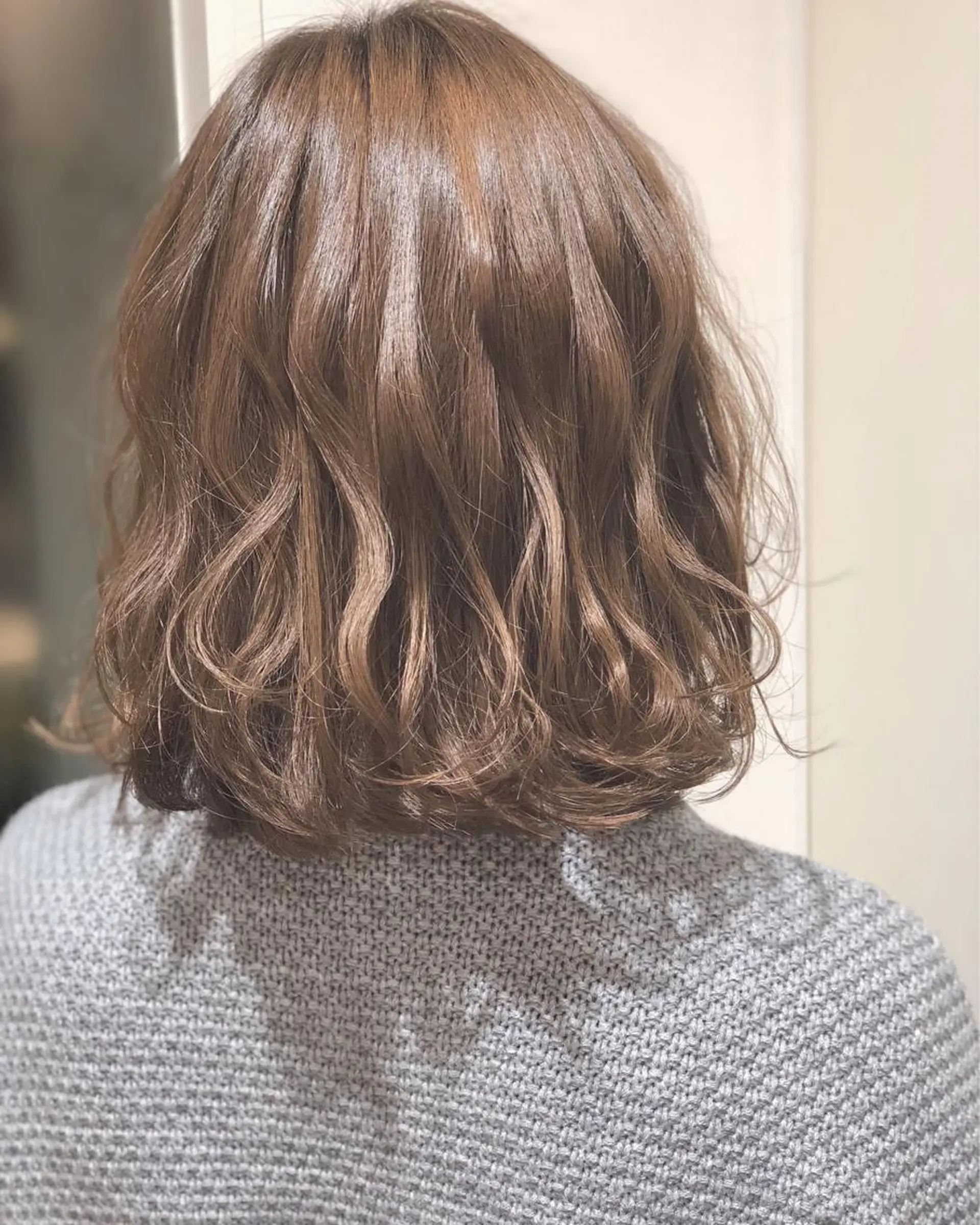 ミディアム カラー ture by glad所属・ture by gladのヘアスタイル