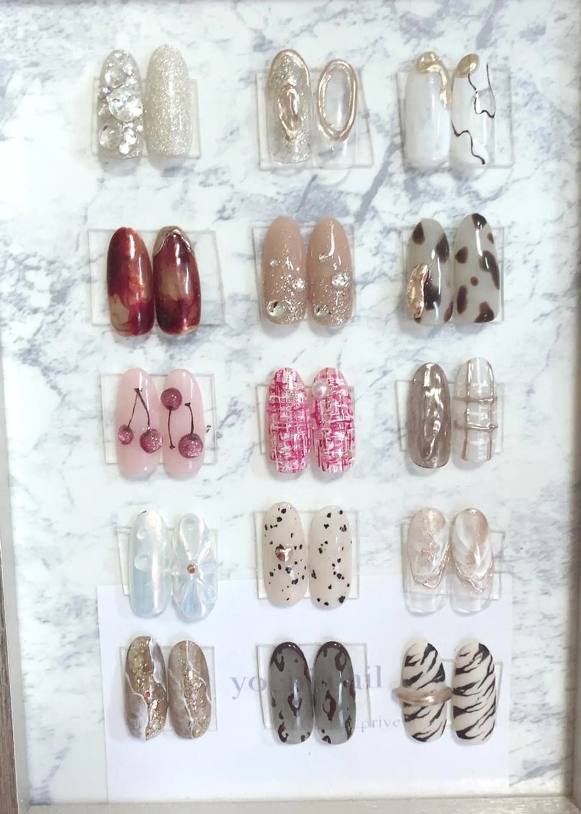 ネイル ハンドネイル フットネイル yochi nailのネイルデザイン