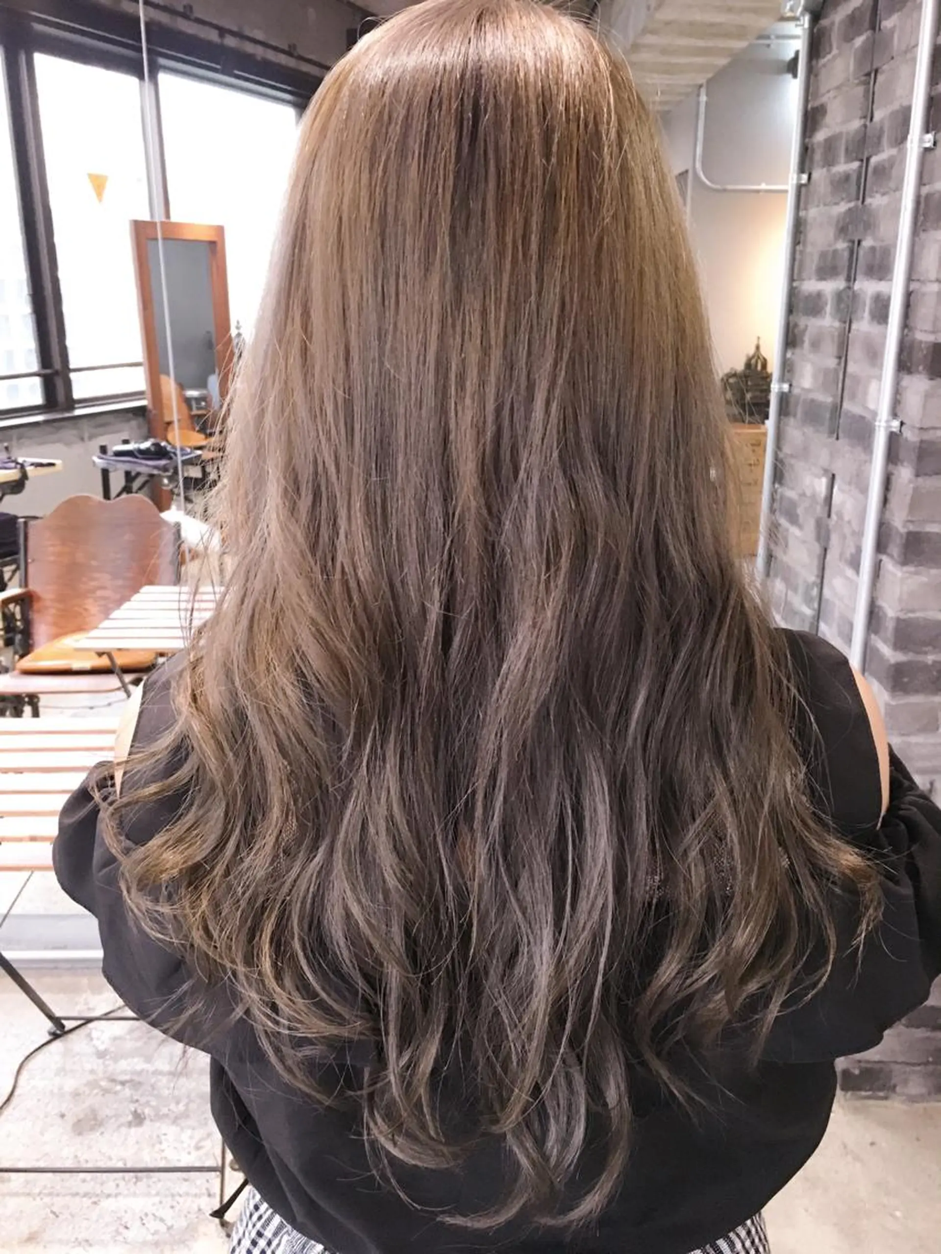 ロング カラー パーマ 代表 中島貴志のヘアスタイル