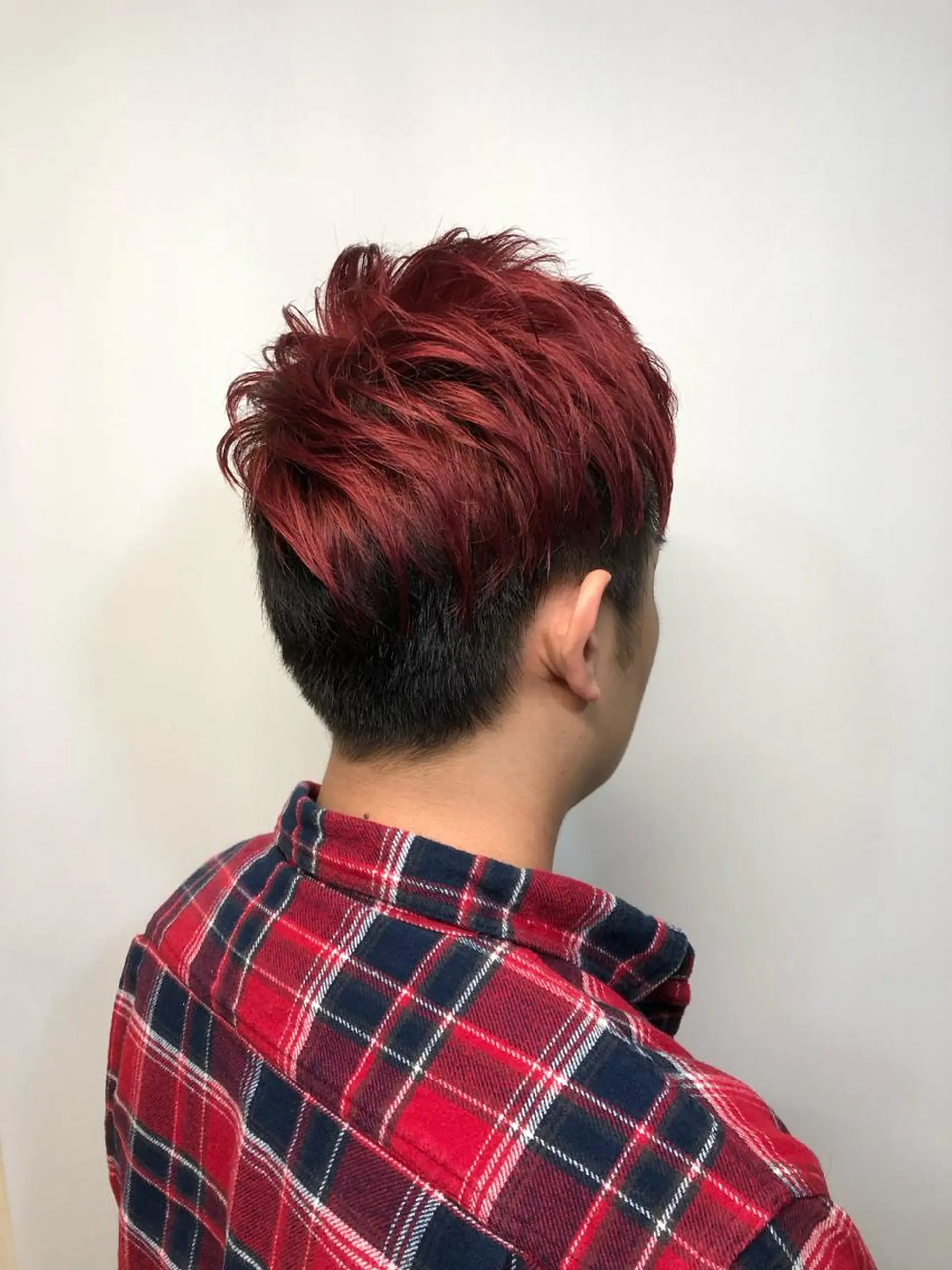 メンズ メンズブリーチ EIGHT 船橋のヘアスタイル