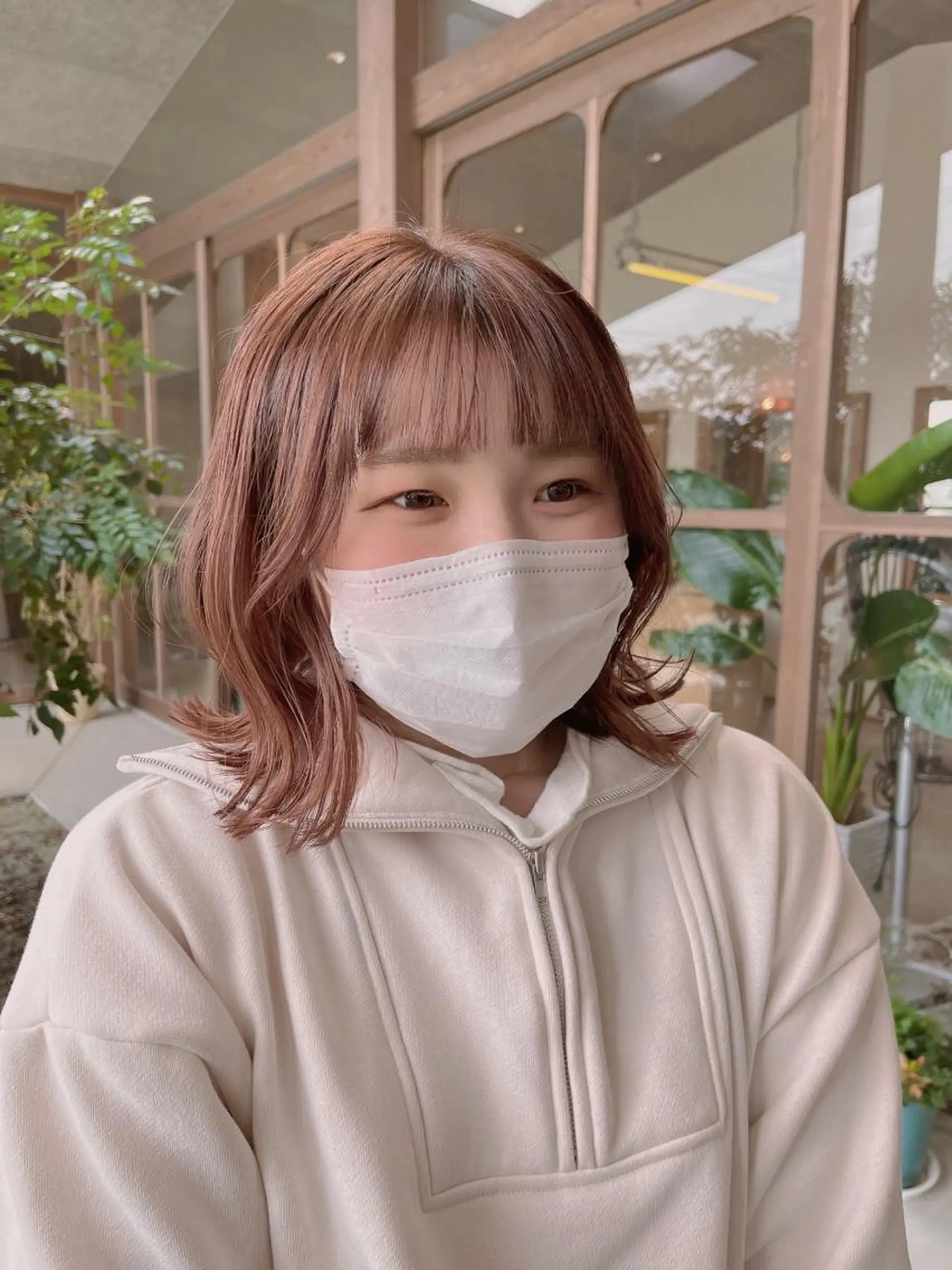 ミディアム くびれヘア 韓国風ヘア SORA所属・ＳＯＲＡ Ｉｉｅのヘアスタイル