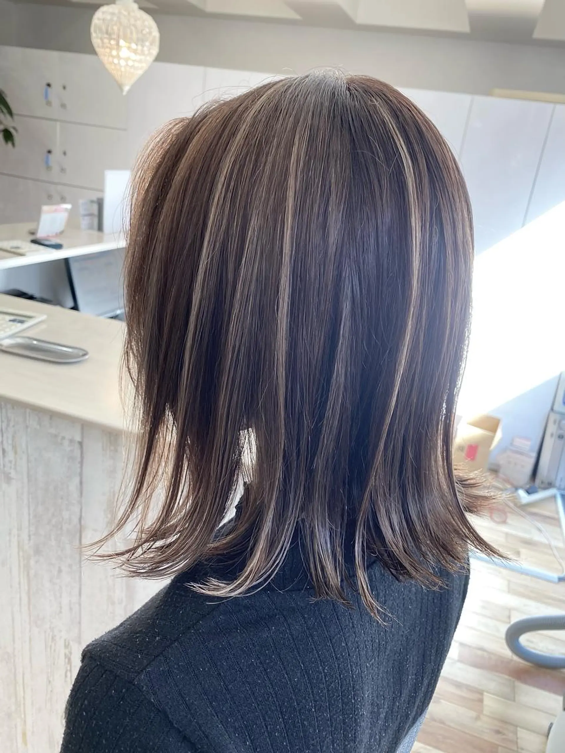 ミディアム カラー ヘアアレンジ カット ヘアカラー トリートメント 久米 治仁のヘアスタイル