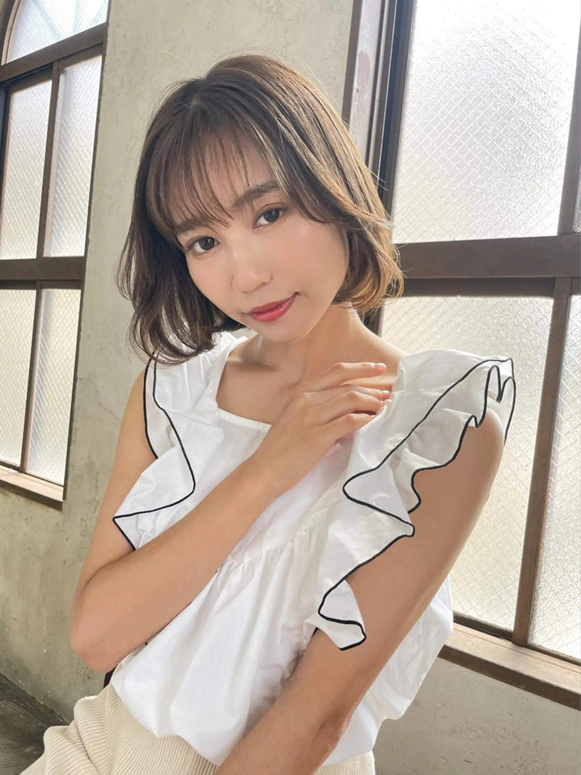 セミロング 🖤🤍石川 アイリ🤍🖤のヘアスタイル