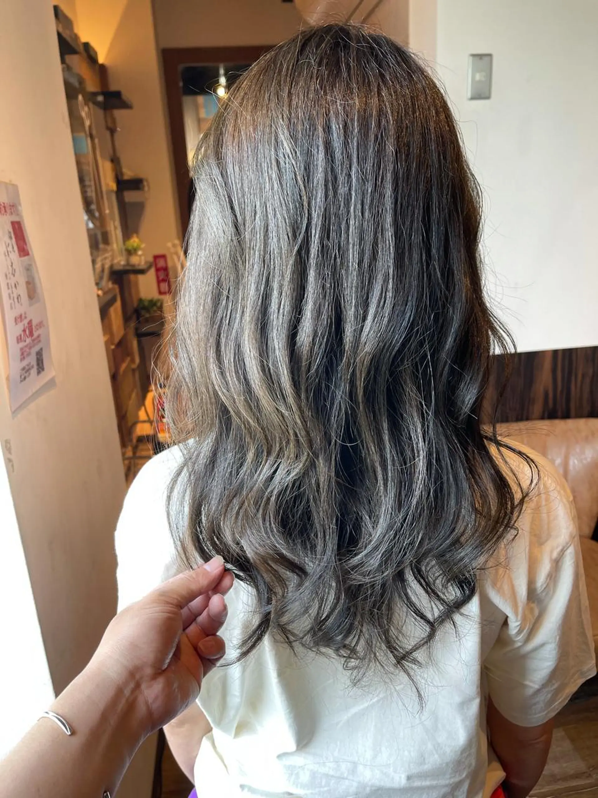 セミロング カラー 艶髪特化美容師 白岩　悟のその他イメージ