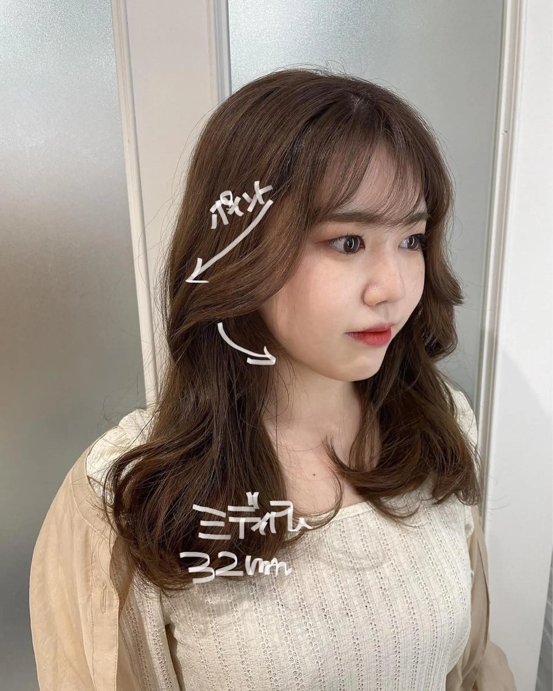 ミディアム カット ヘアカラー 最新韓国本場ヘア 🇰🇷榎本明日香のヘアスタイル