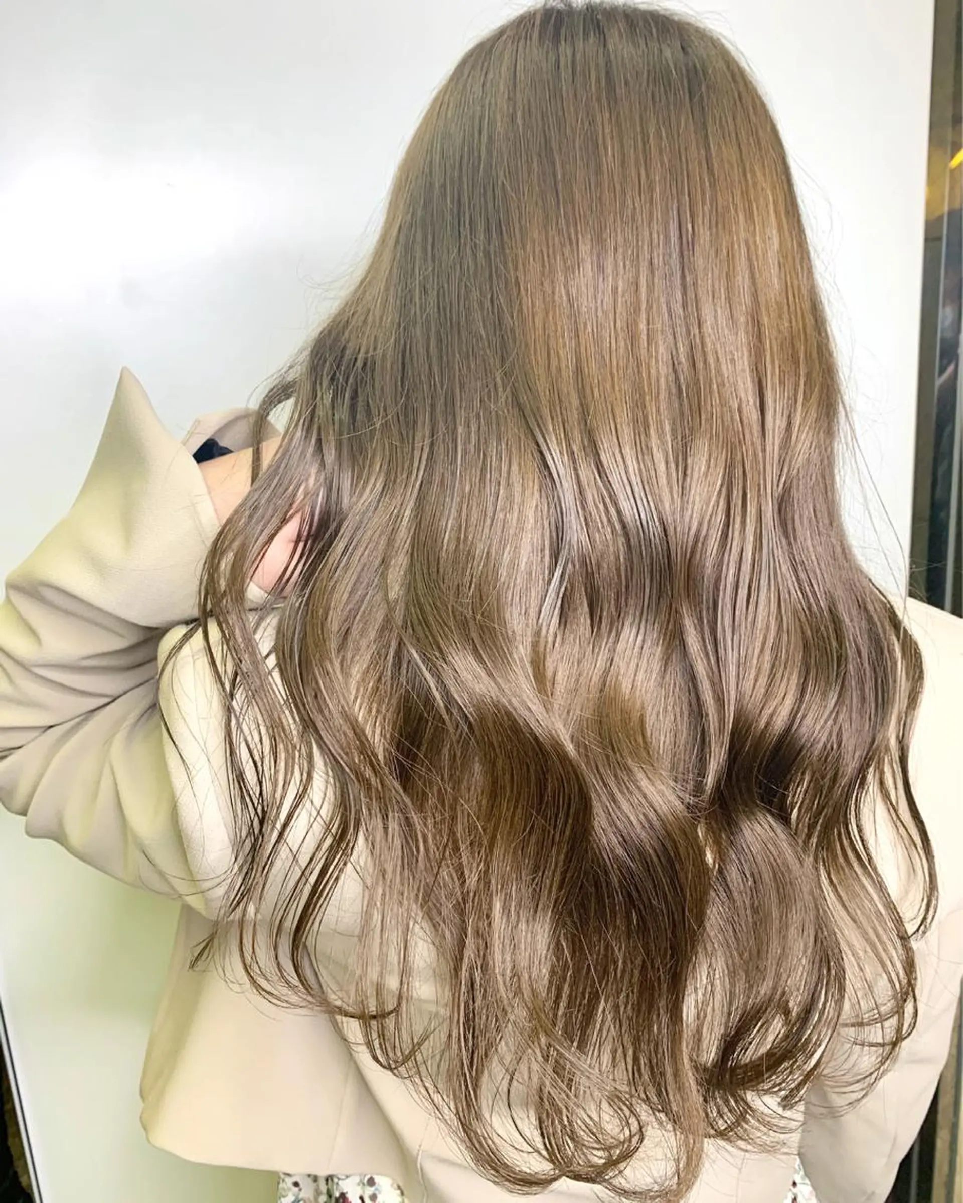 ロング カラー ヘアアレンジ アディクシーカラー ベージュカラー グレージュ ハイライトカラー イルミナカラー カット ヘアカラー トリートメント ヘッドスパ ヘアセット レイヤーカット/艶髪 🎀笠原 優花🎀のヘアスタイル
