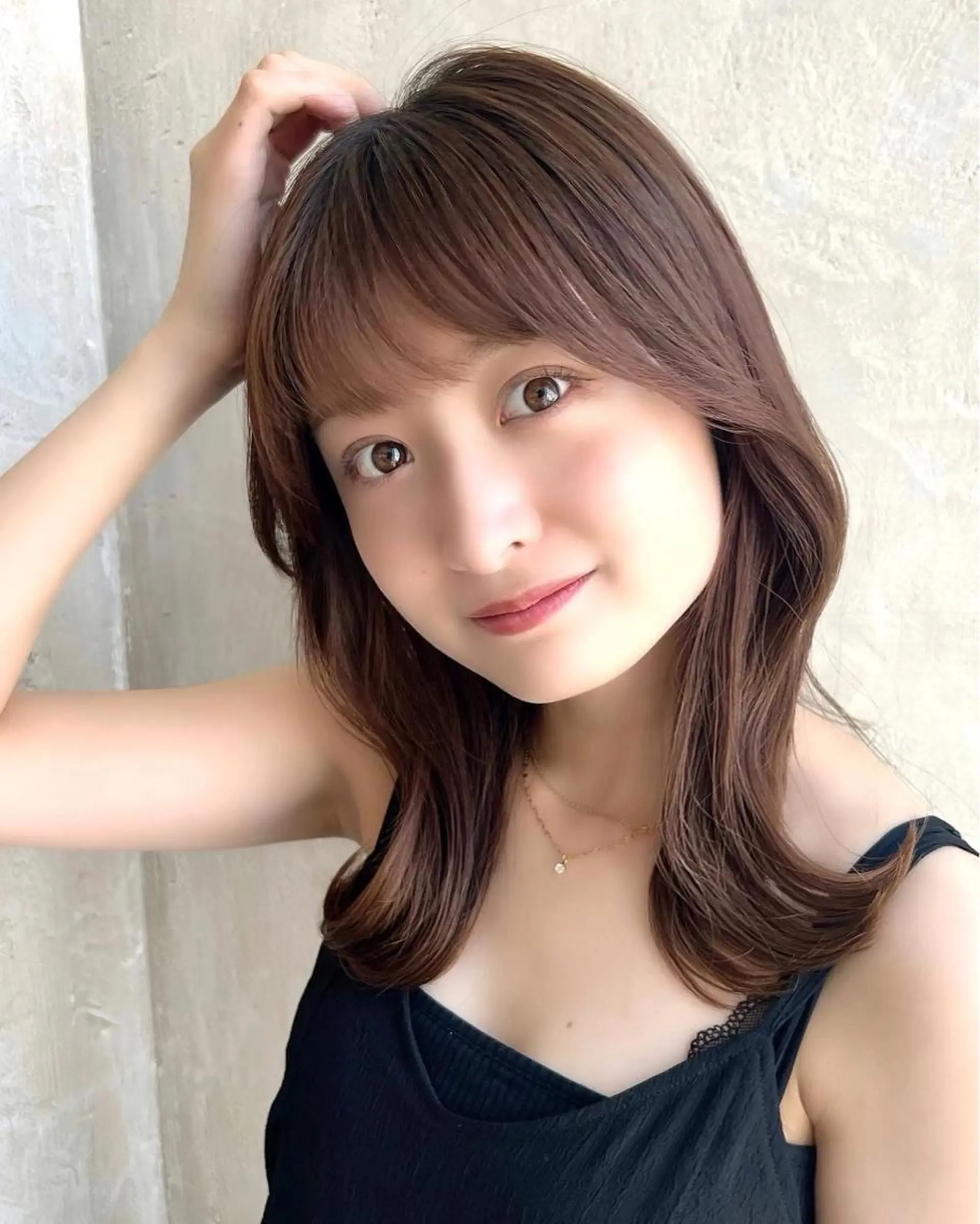 セミロング カラー ベージュカラー ブラウンカラー くびれヘア 髪質改善 縮毛矯正 カット ヘアカラー トリートメント 🧡くびれヘア/前髪 顔周り🧡久原結衣のヘアスタイル