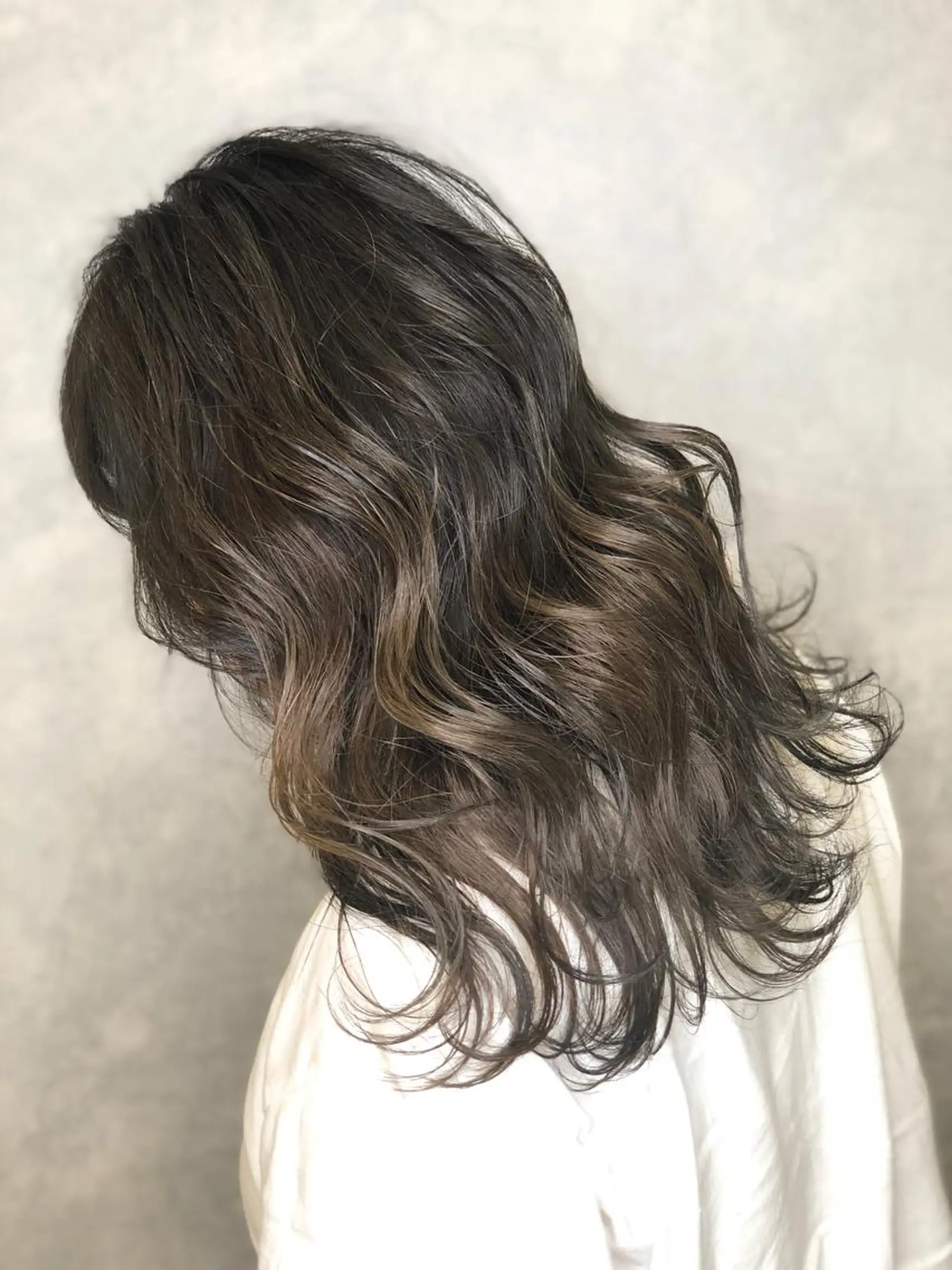 セミロング カラー ヘアアレンジ ハイライトカラー ハイライト 渡辺　亮/ ハイライト/髪質改善のヘアスタイル