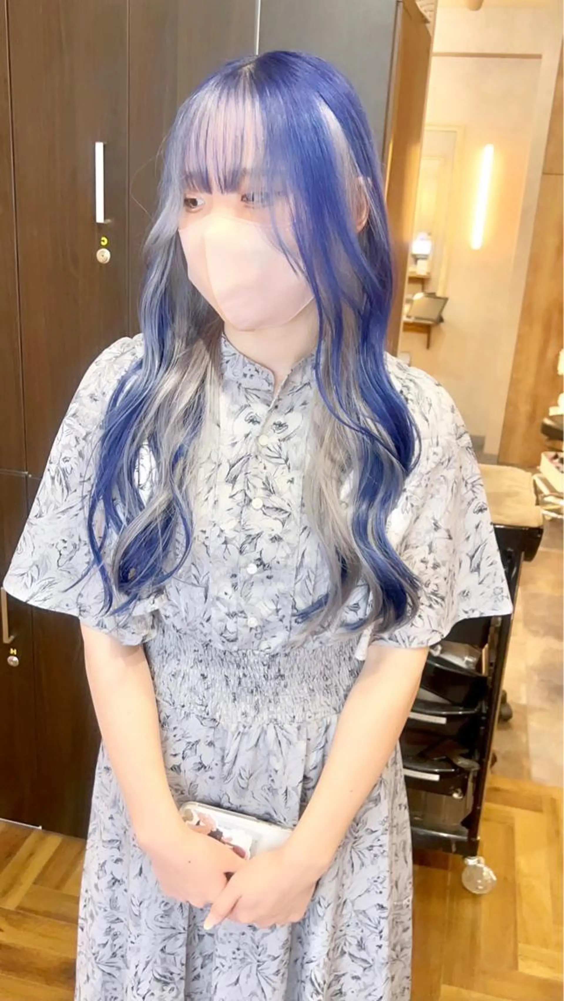 ロング 大阪ヘアカラー ブリーチmarinaのヘアスタイル
