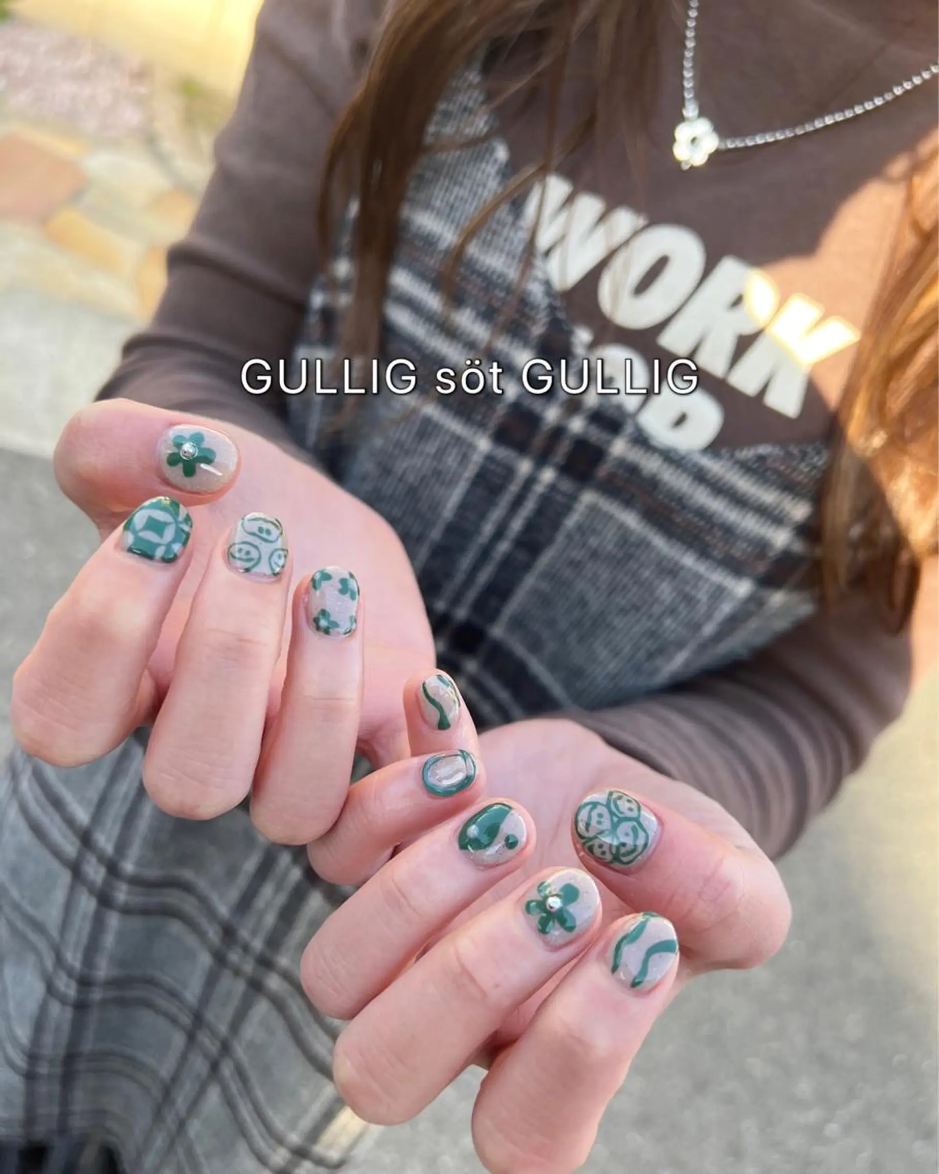 ネイル GULLIG söt GULLIGのネイルデザイン