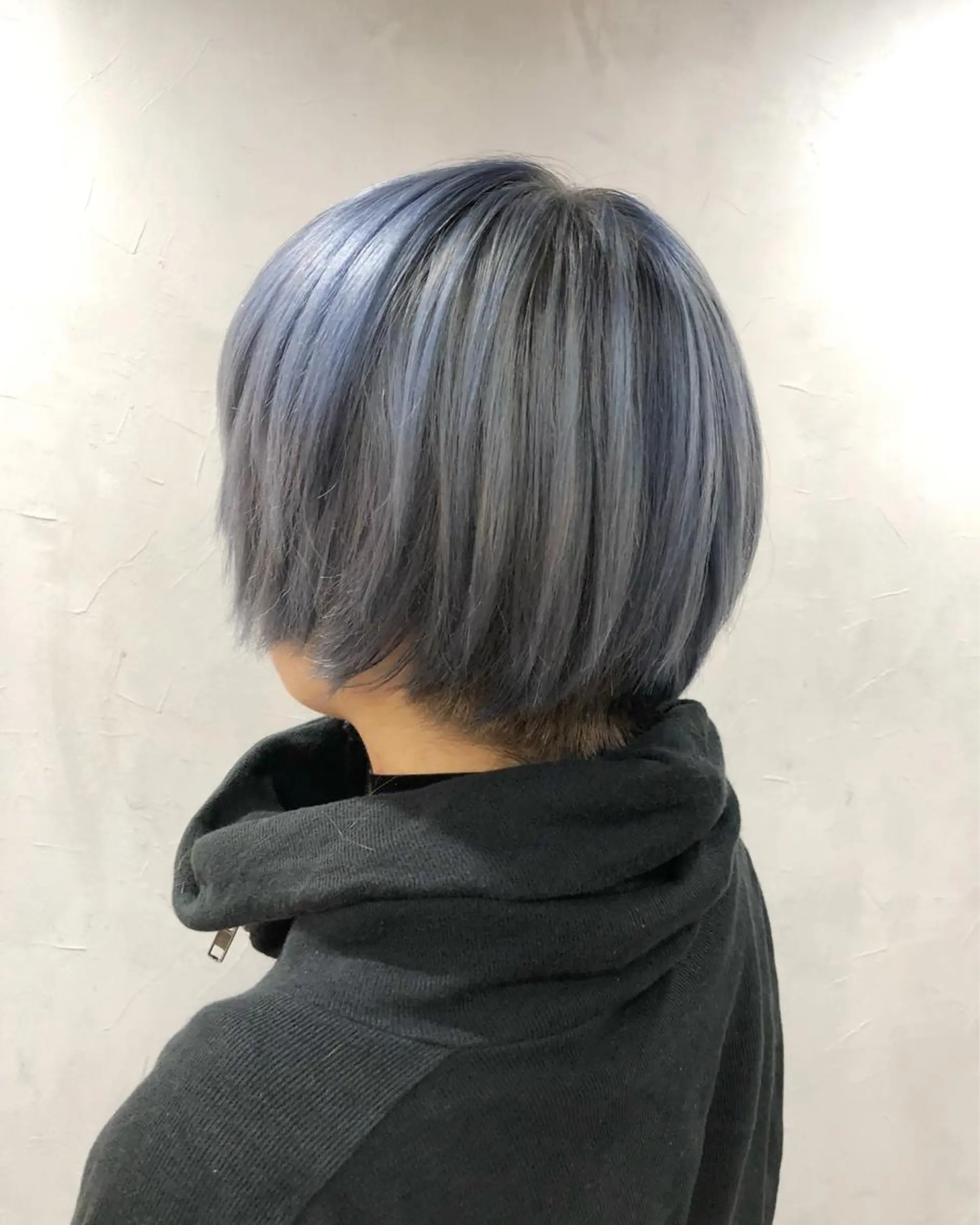 ショート カラー ブルーカラー ブルーグレー トリートメント ヘッドスパ レイヤーカット× 髪質改善たもりのヘアスタイル